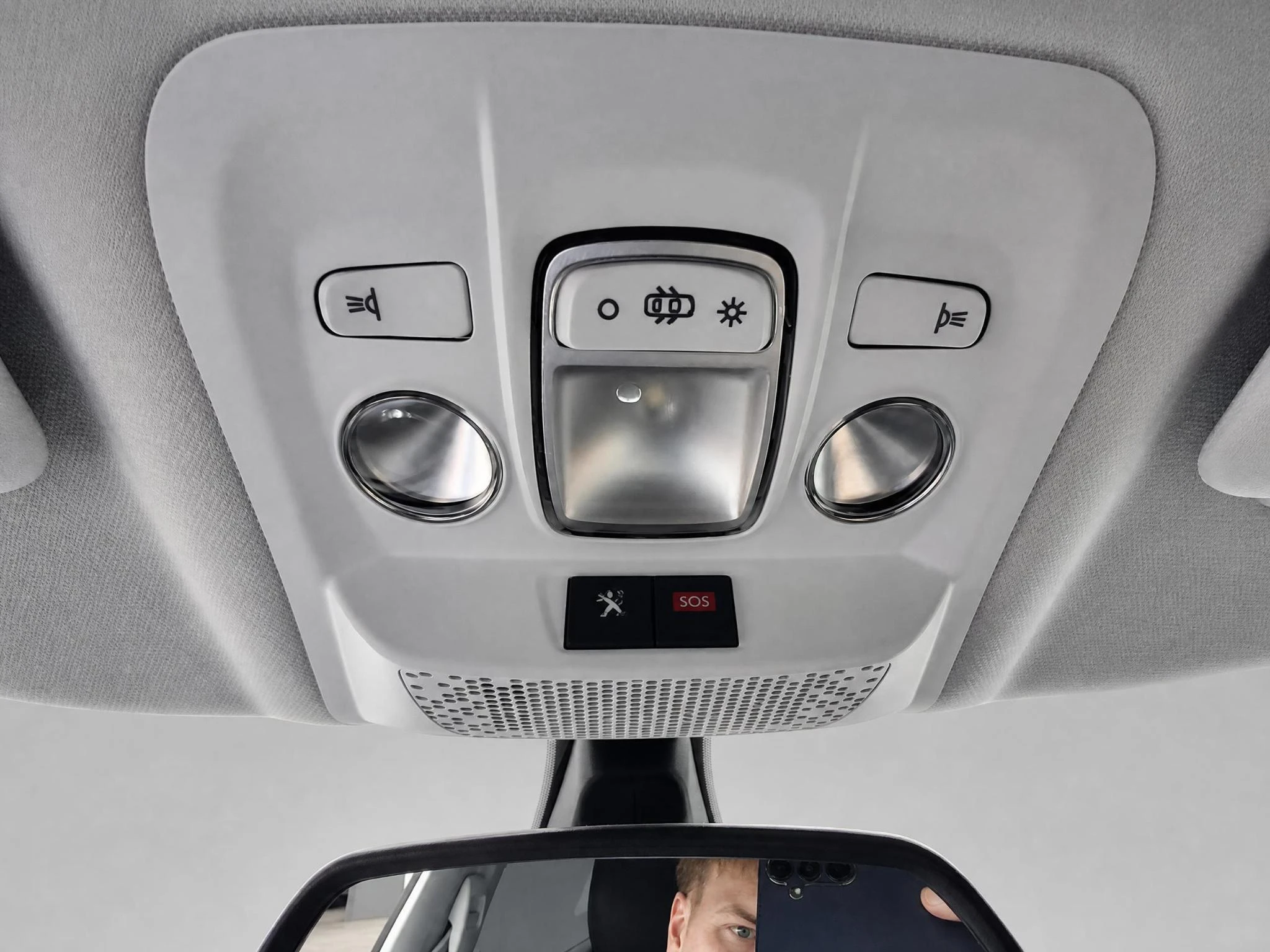 Peugeot-2008-image-16
