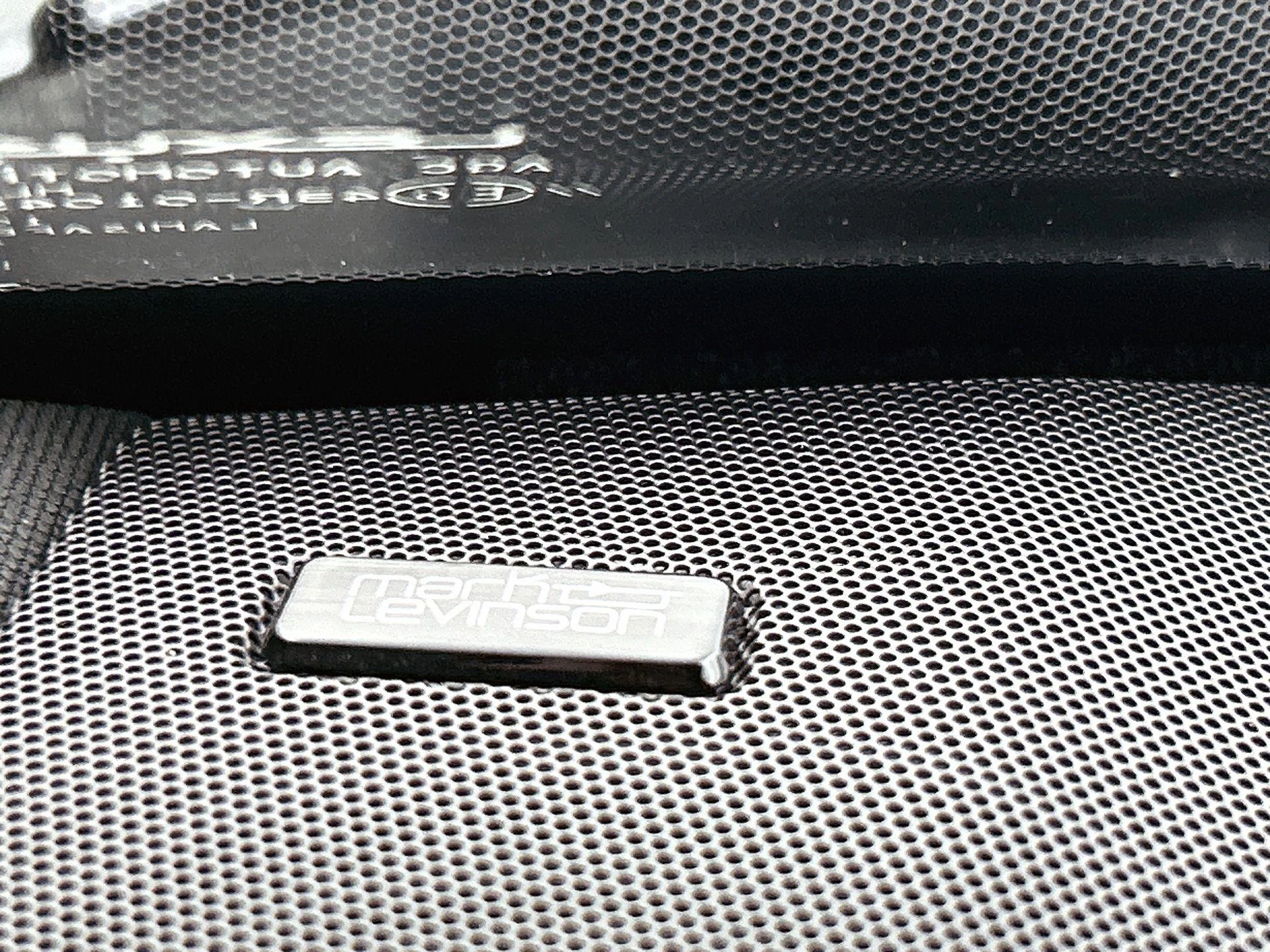 Lexus-UX-image-18