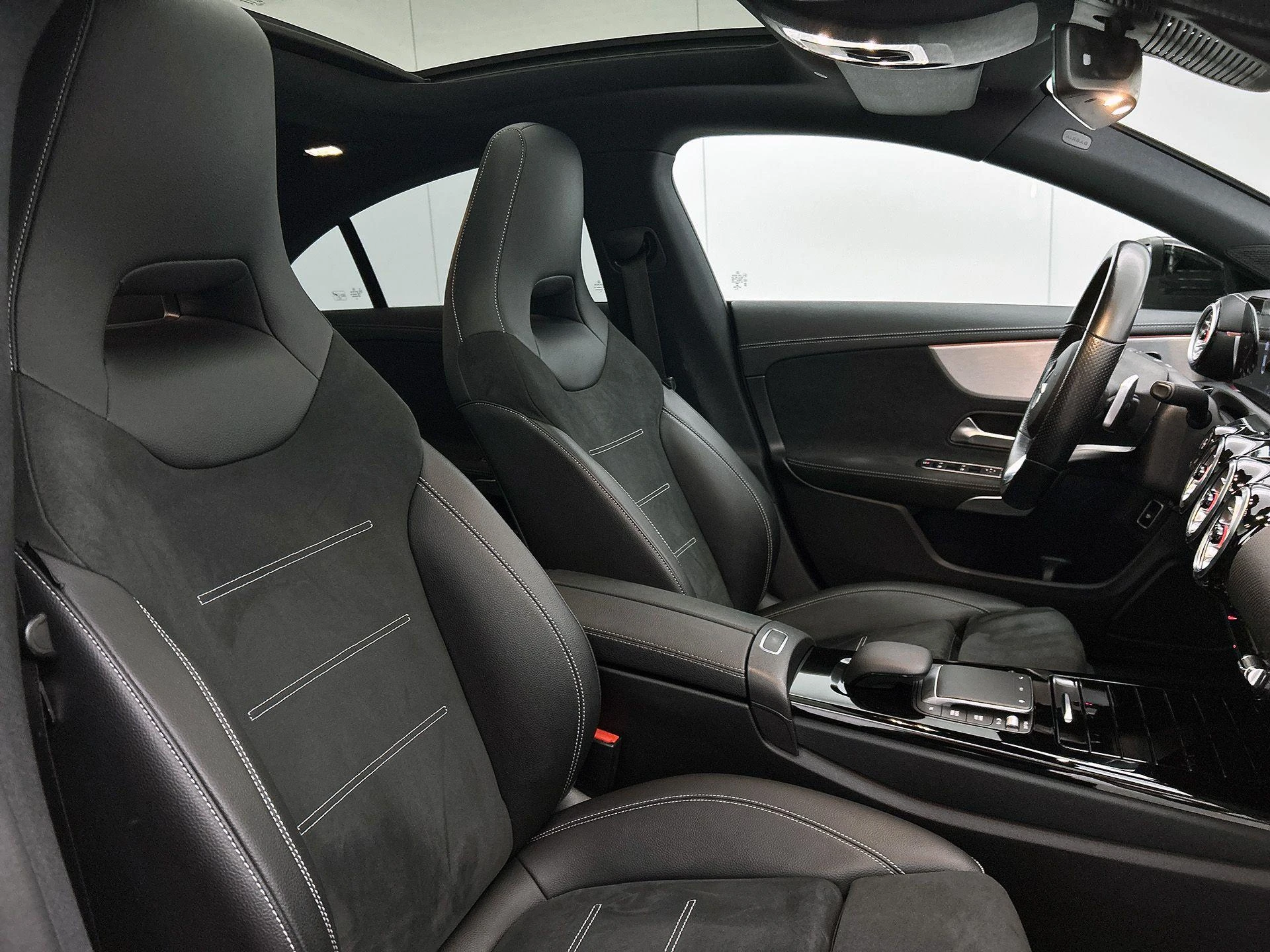Mercedes-Benz-CLA-image-36