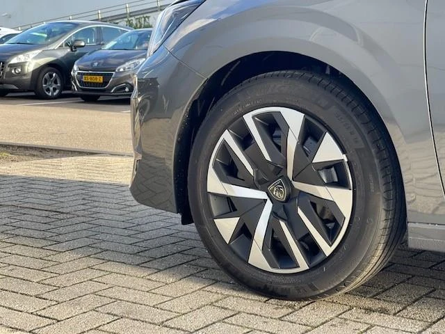 Peugeot-208-image-4