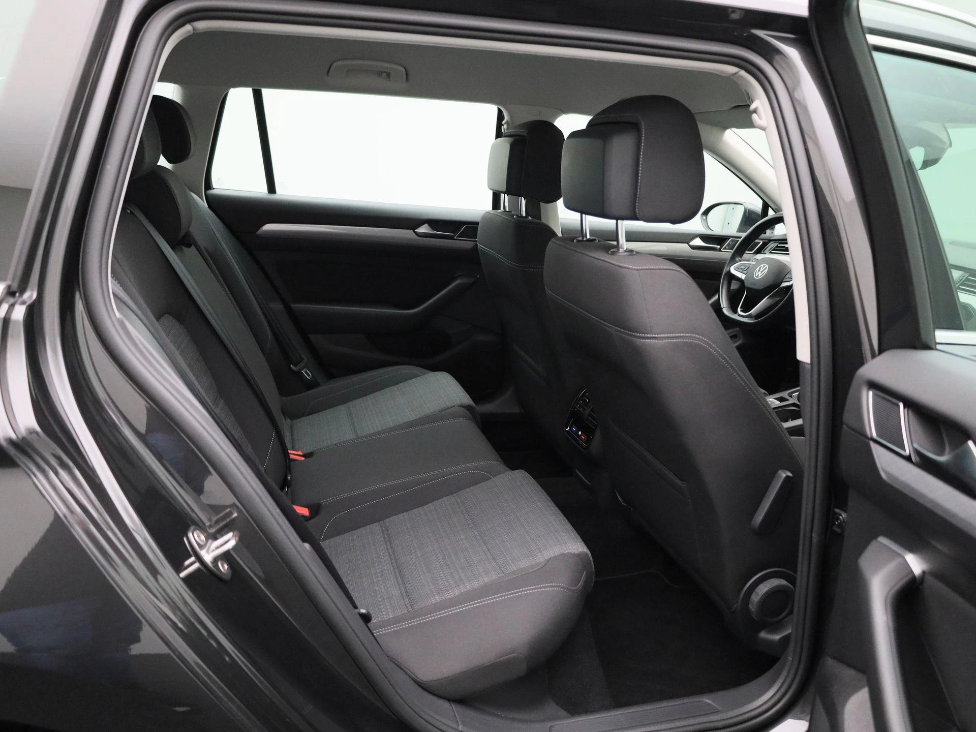 Volkswagen Passat Variant 1.5 TSI Business 150 PK|