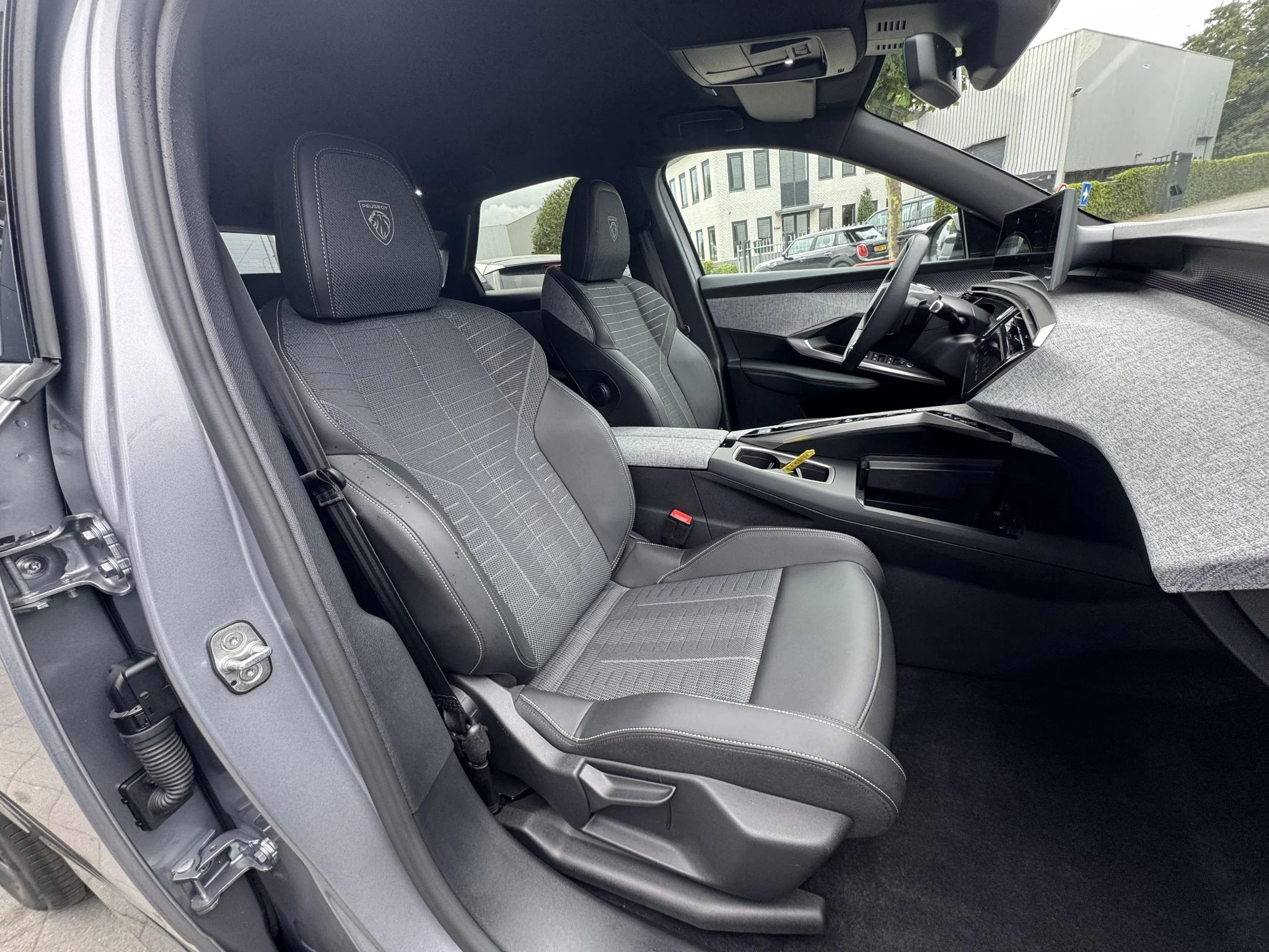 Peugeot e-3008 GT Avantage 210 73 kWh