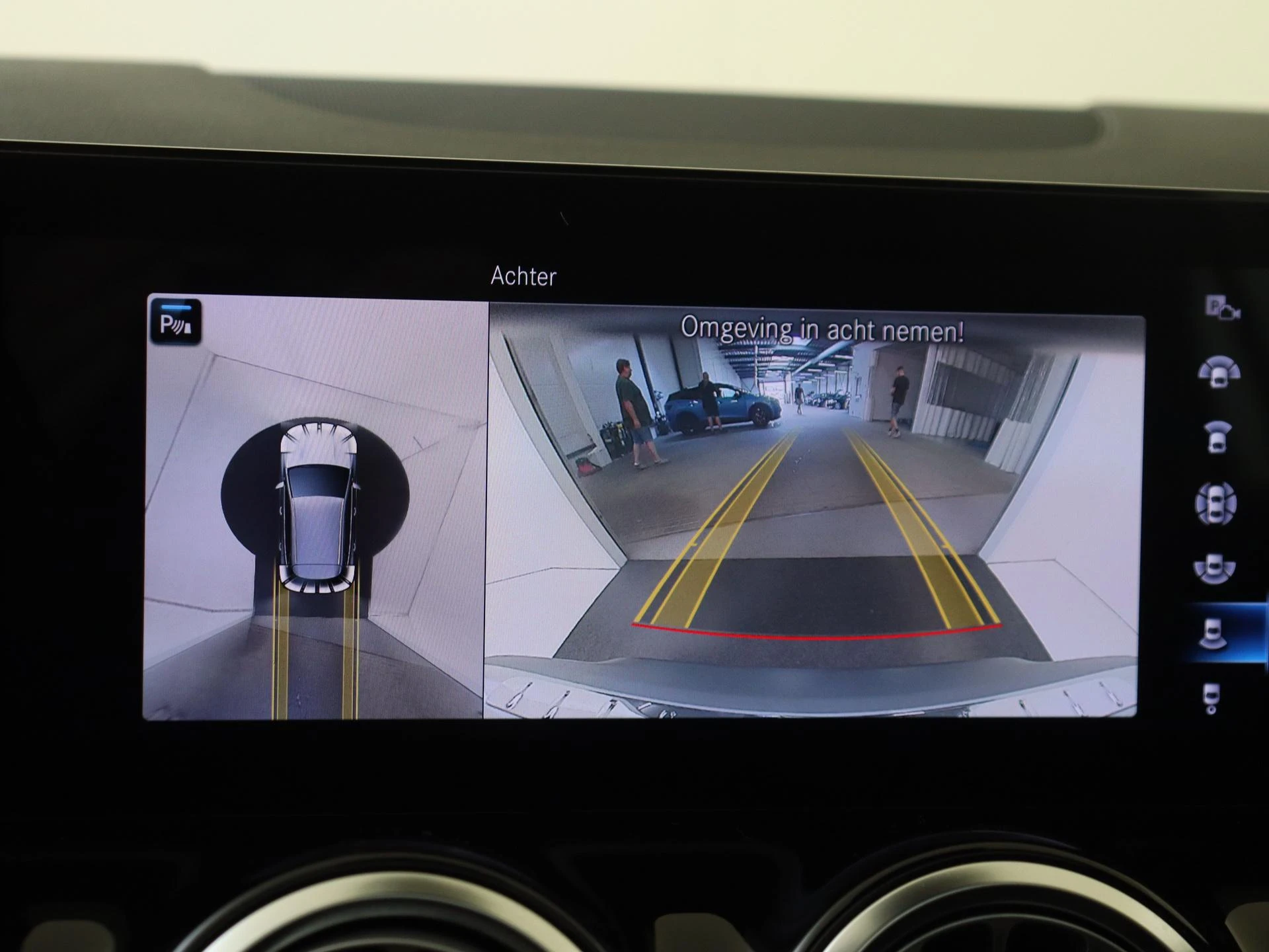 Mercedes-Benz-EQA-image-18