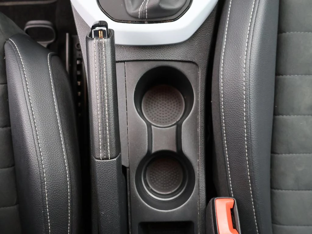 SEAT-Arona-image-17