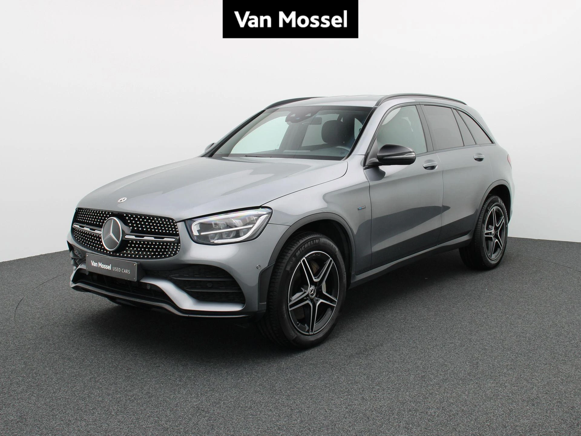 Mercedes-Benz-GLC-image-0