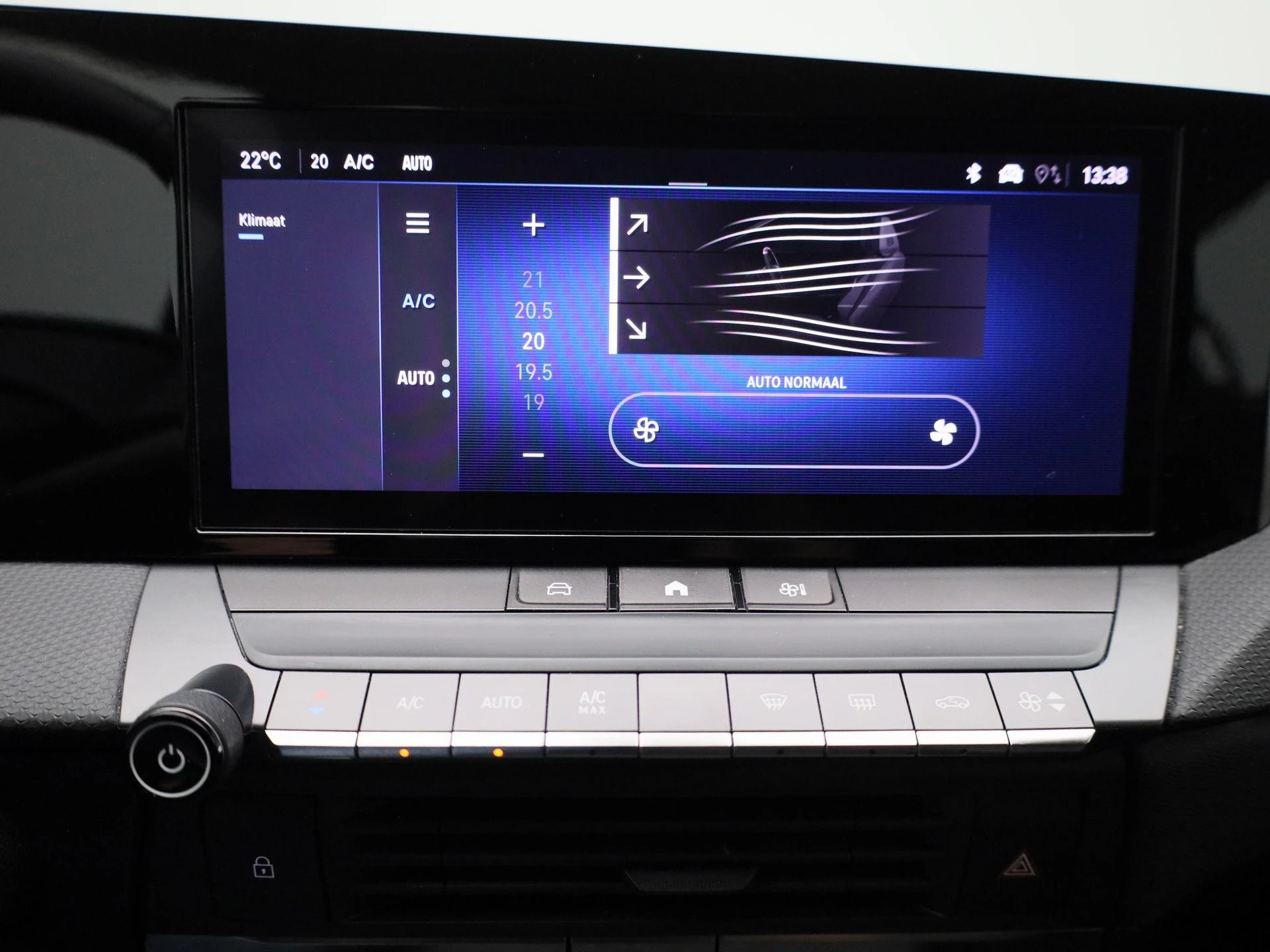 Opel-Astra-image-21