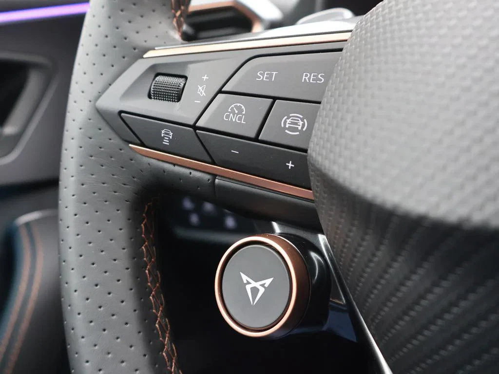 CUPRA-Leon-image-15