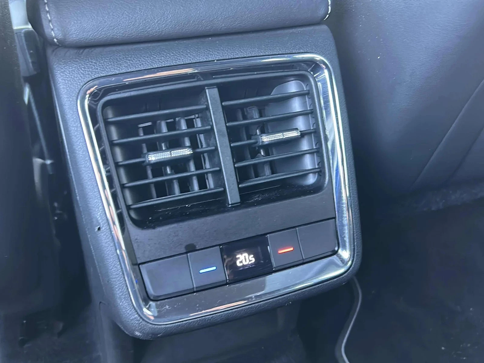 Škoda-Enyaq iV-image-19