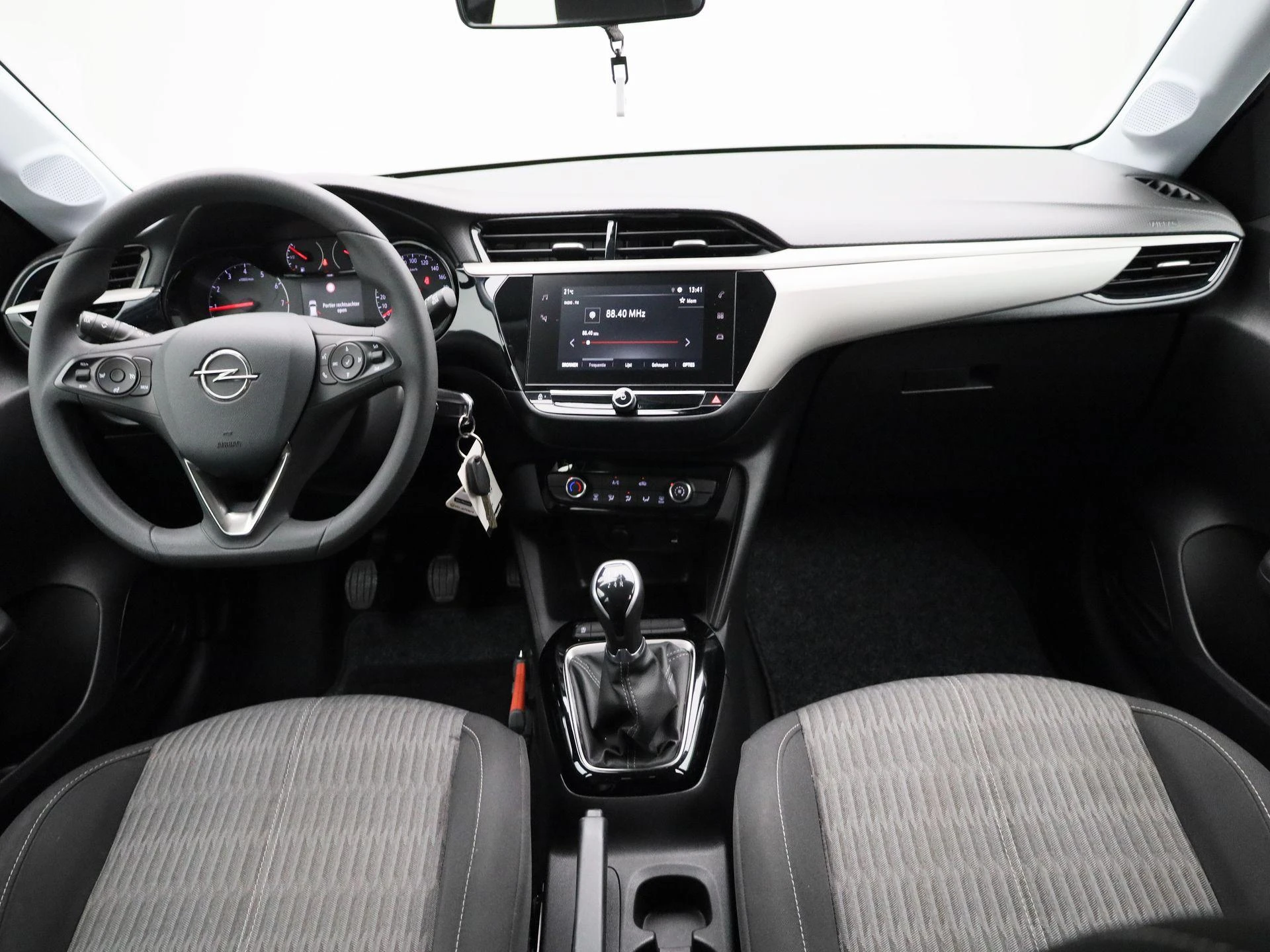 Opel-Corsa-image-30
