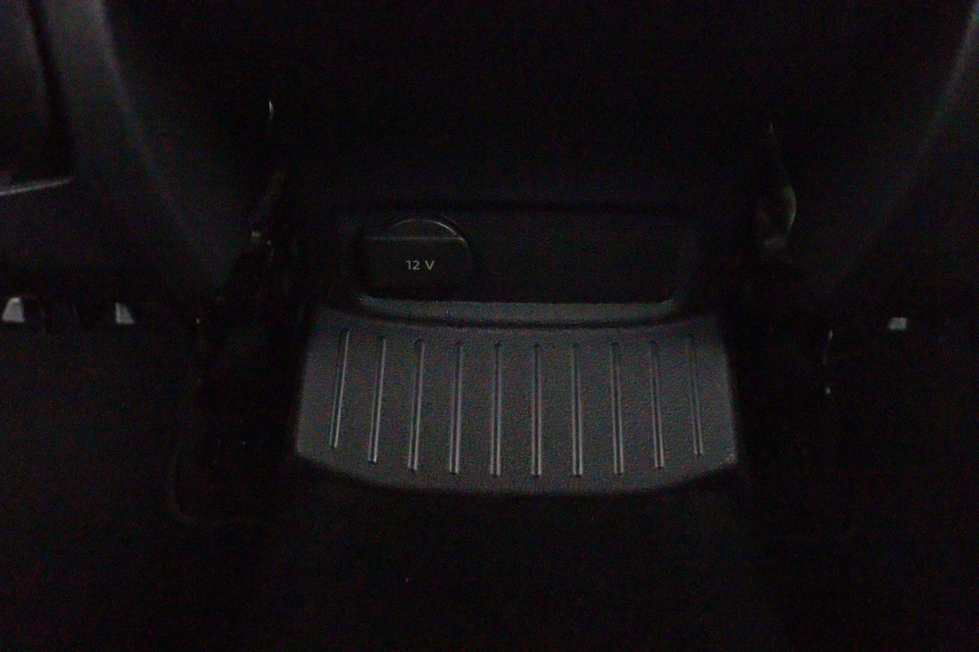 Volkswagen-T-Roc-image-62