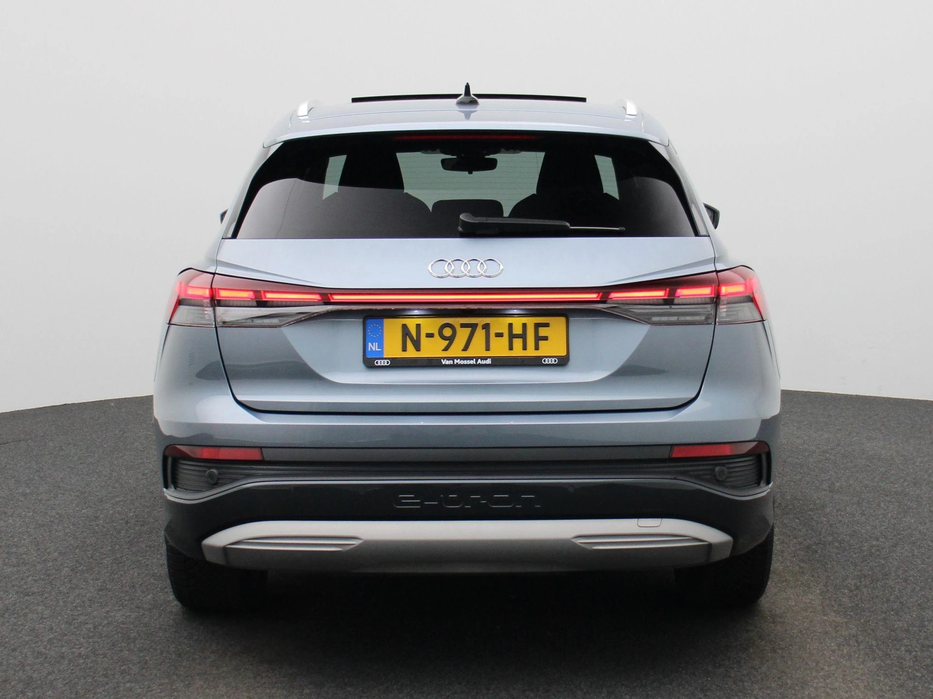 Audi-Q4 e-tron-image-5