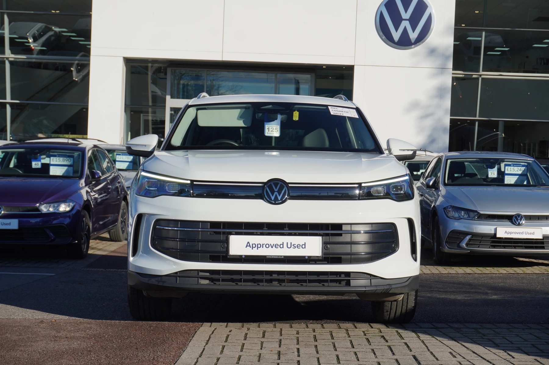 Volkswagen-Tiguan-image-6
