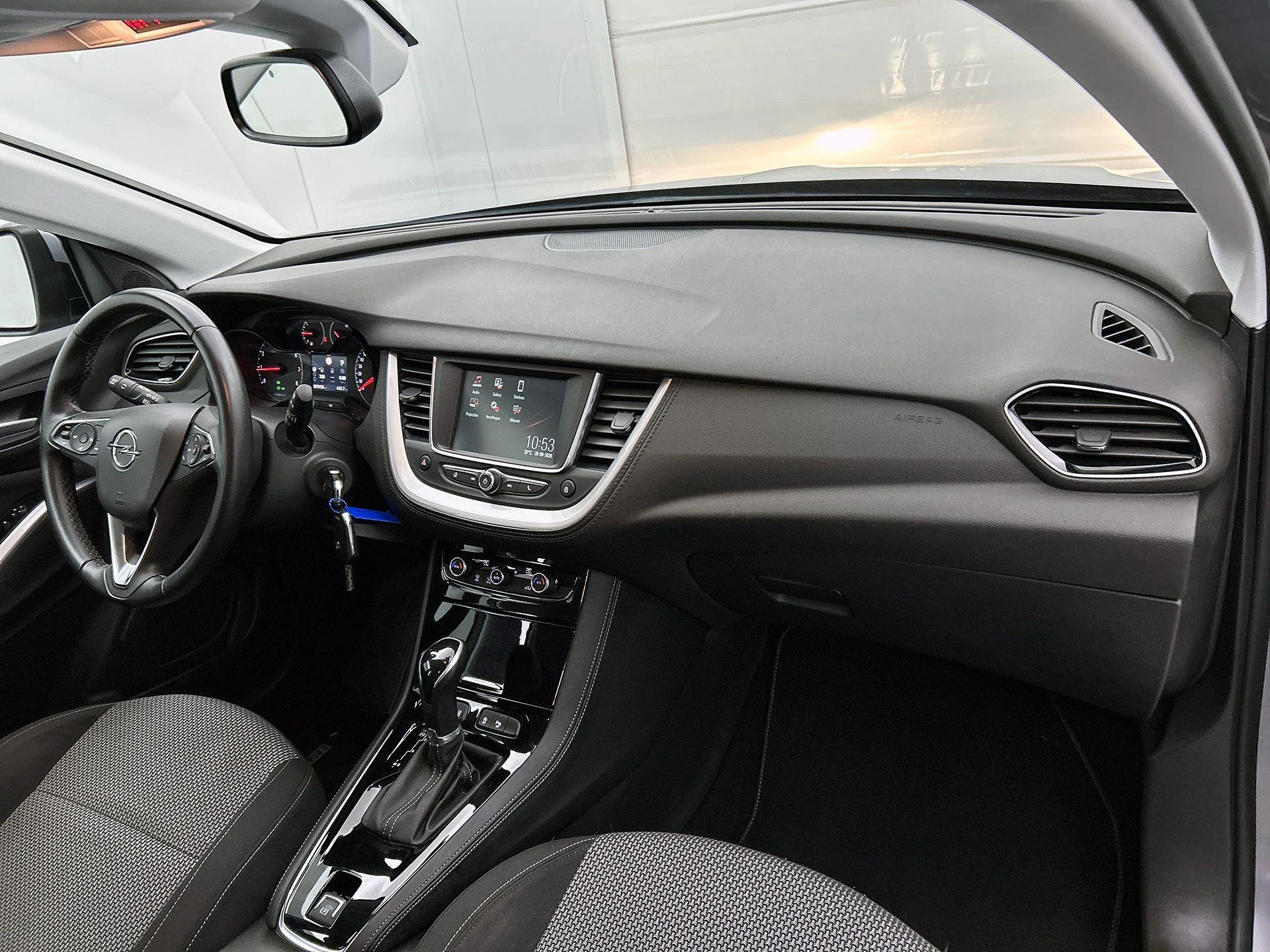 Opel-Grandland X-image-18
