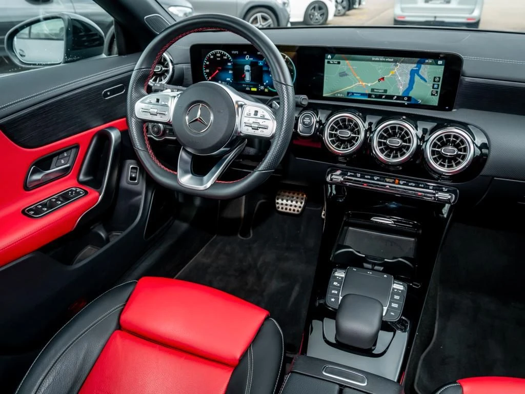Mercedes-Benz-CLA 250 e-image-9