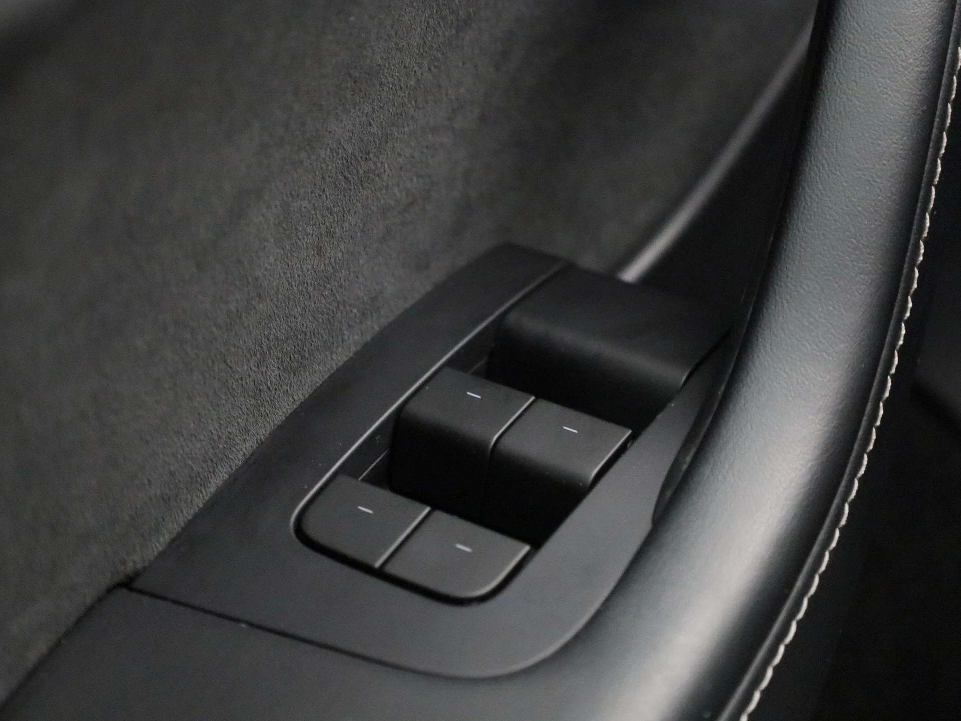 Tesla-Model Y-image-31