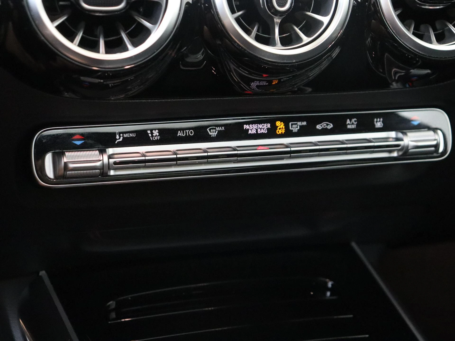 Mercedes-Benz B-Klasse 250 e Business Solution AMG