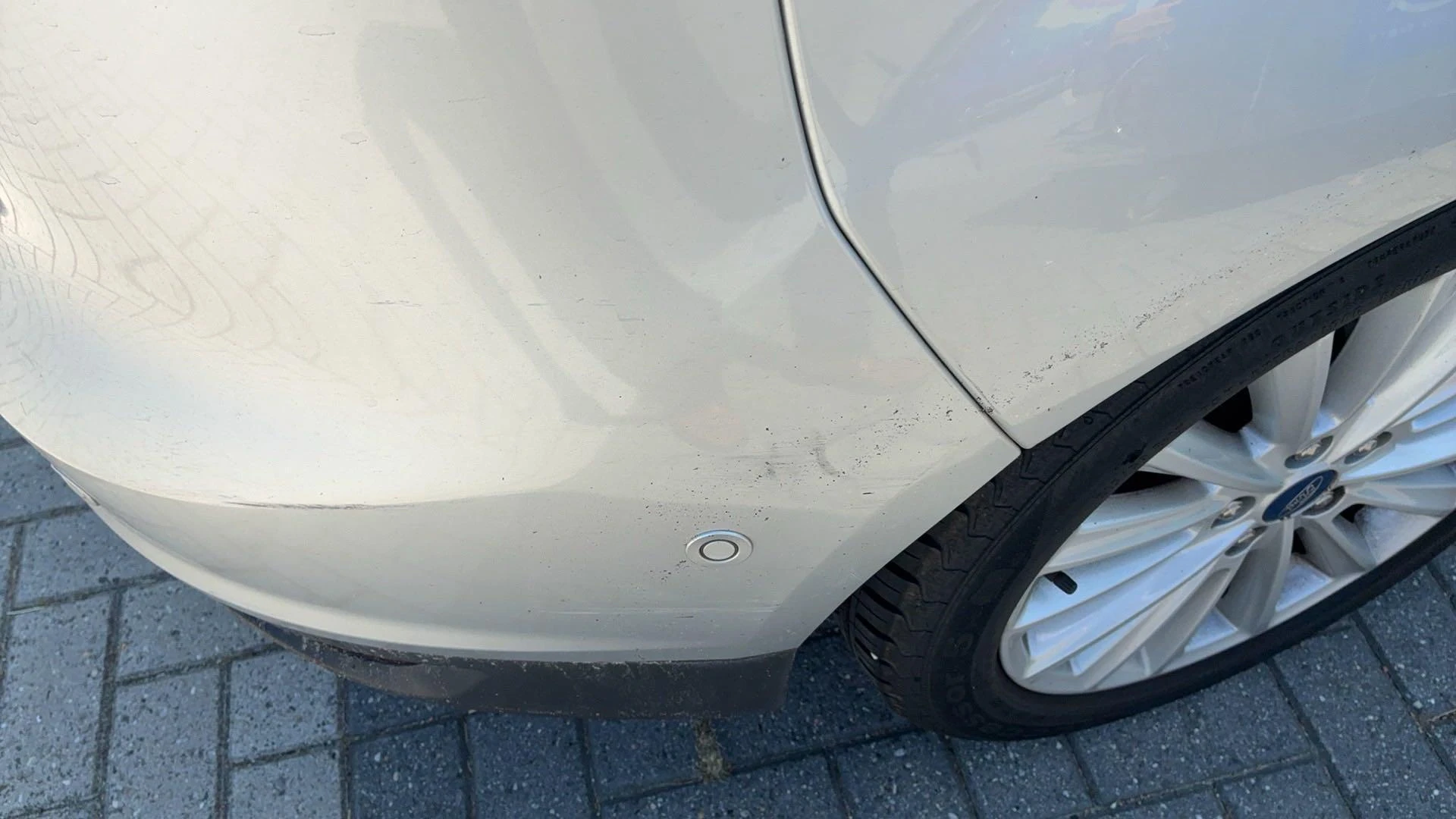 Ford-C-MAX-image-16