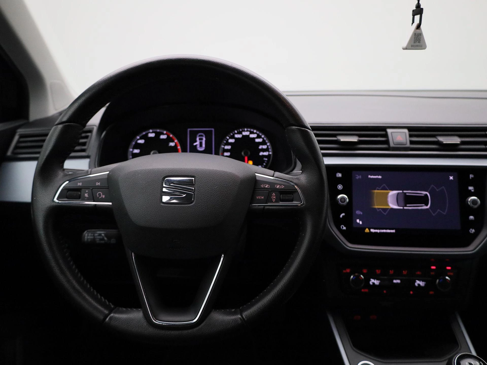 SEAT-Arona-image-6