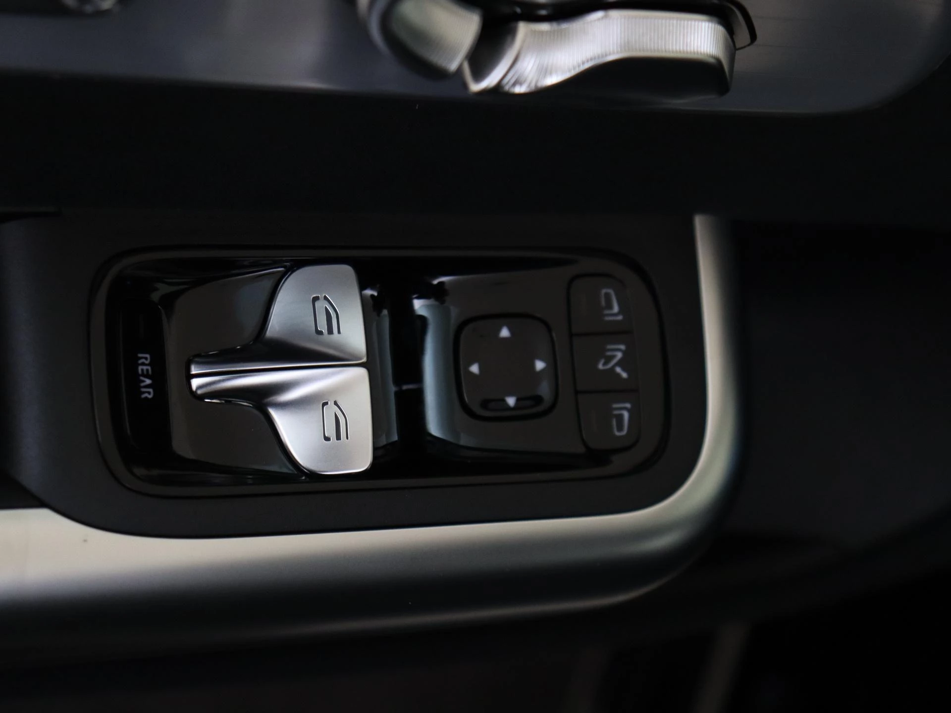 Mercedes-Benz-CLA-image-24