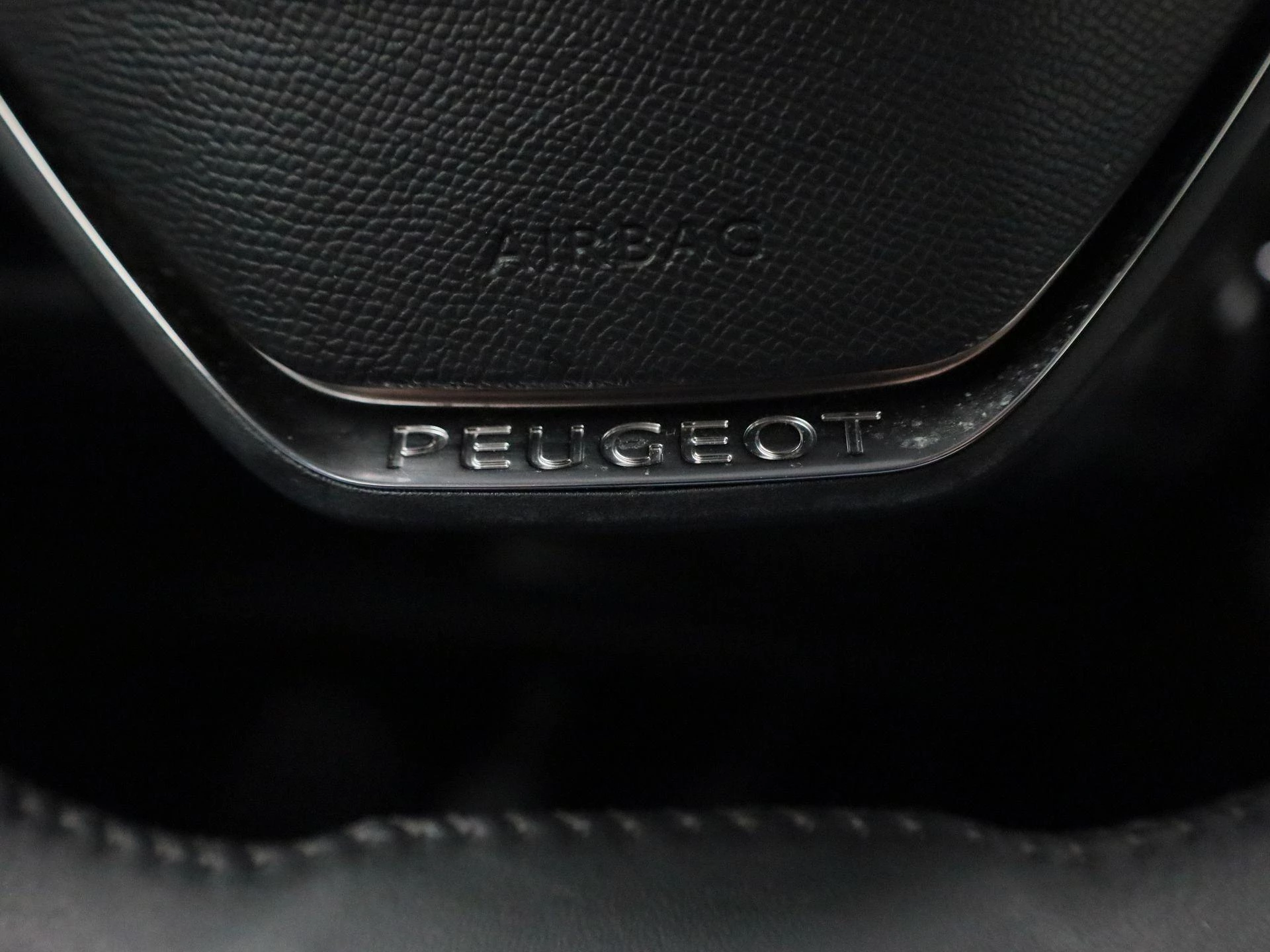 Peugeot-208-image-21