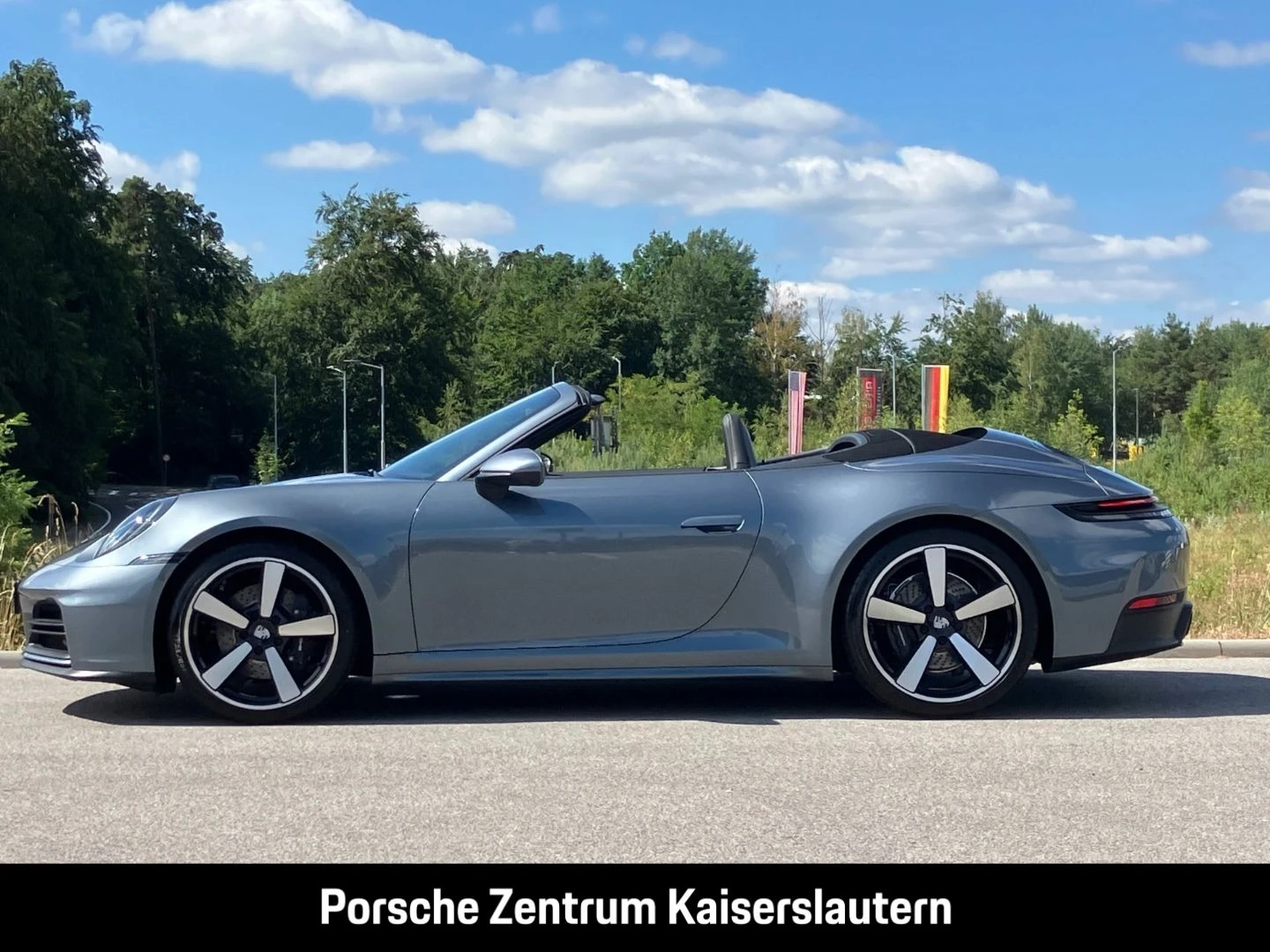 Porsche 911 992 Carrera Cabrio Sportabgas Surround-View carrera