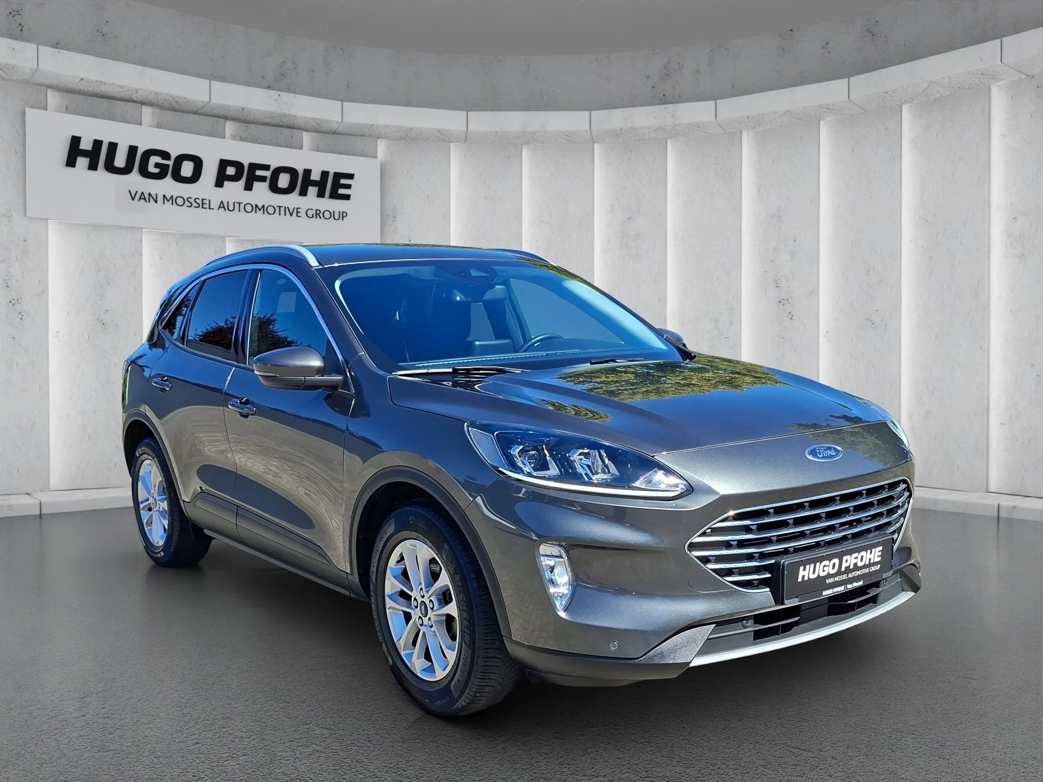 Ford Kuga Titanium 1.5 EB GJR | RFK | PDC | SHZ | LMF | Navi | Klima | BT | ZV mit FB
