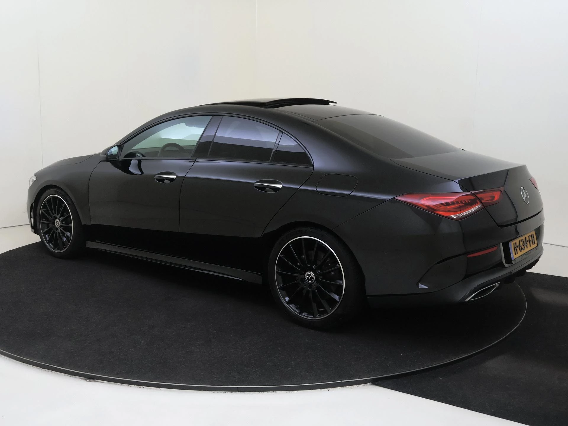 Mercedes-Benz CLA 250 Premium Plus