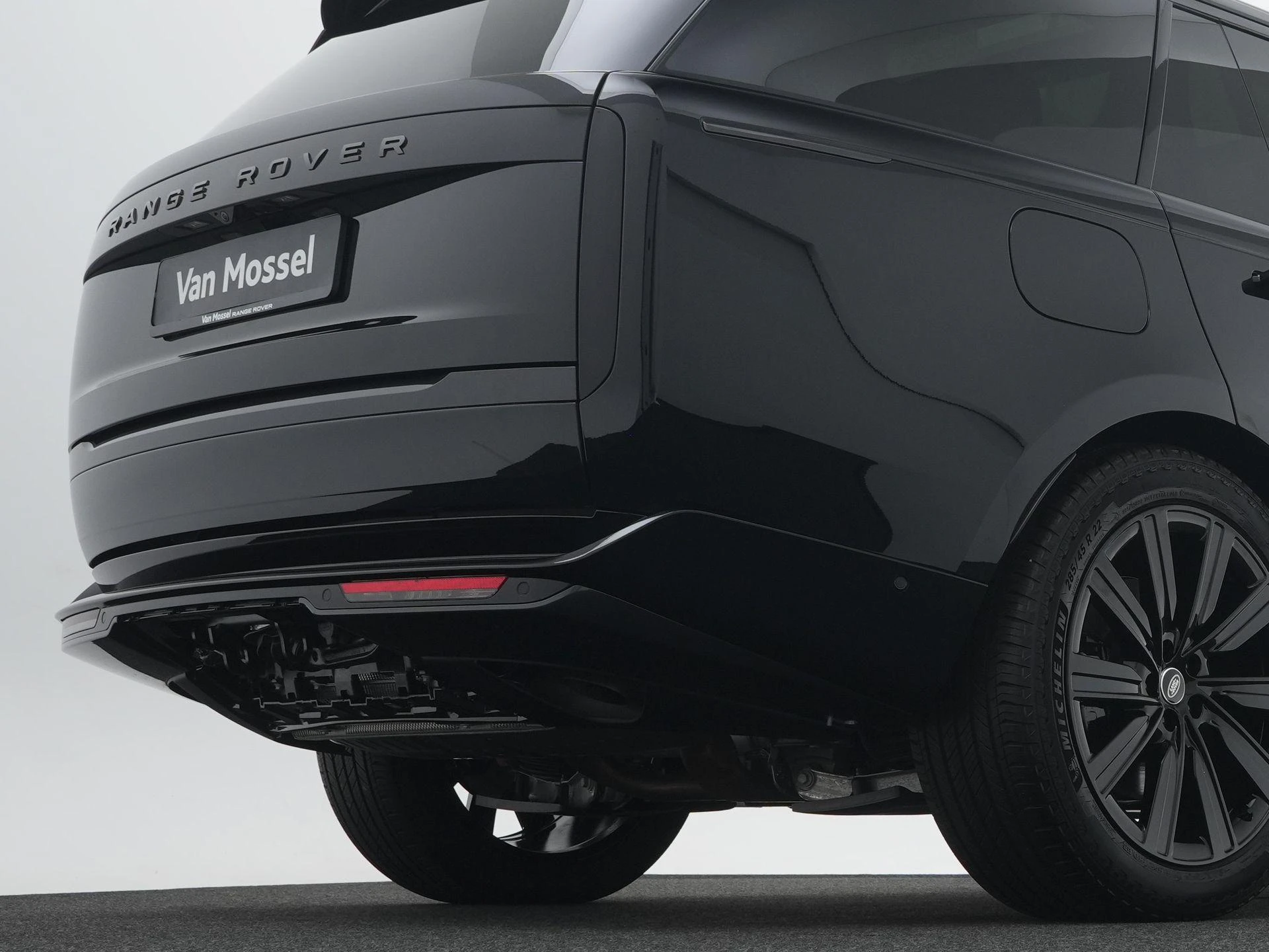 Land Rover-Range Rover-image-60