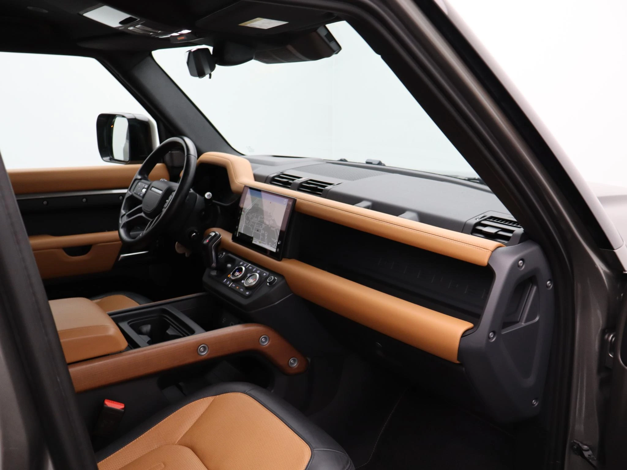 Land Rover-Defender-image-36