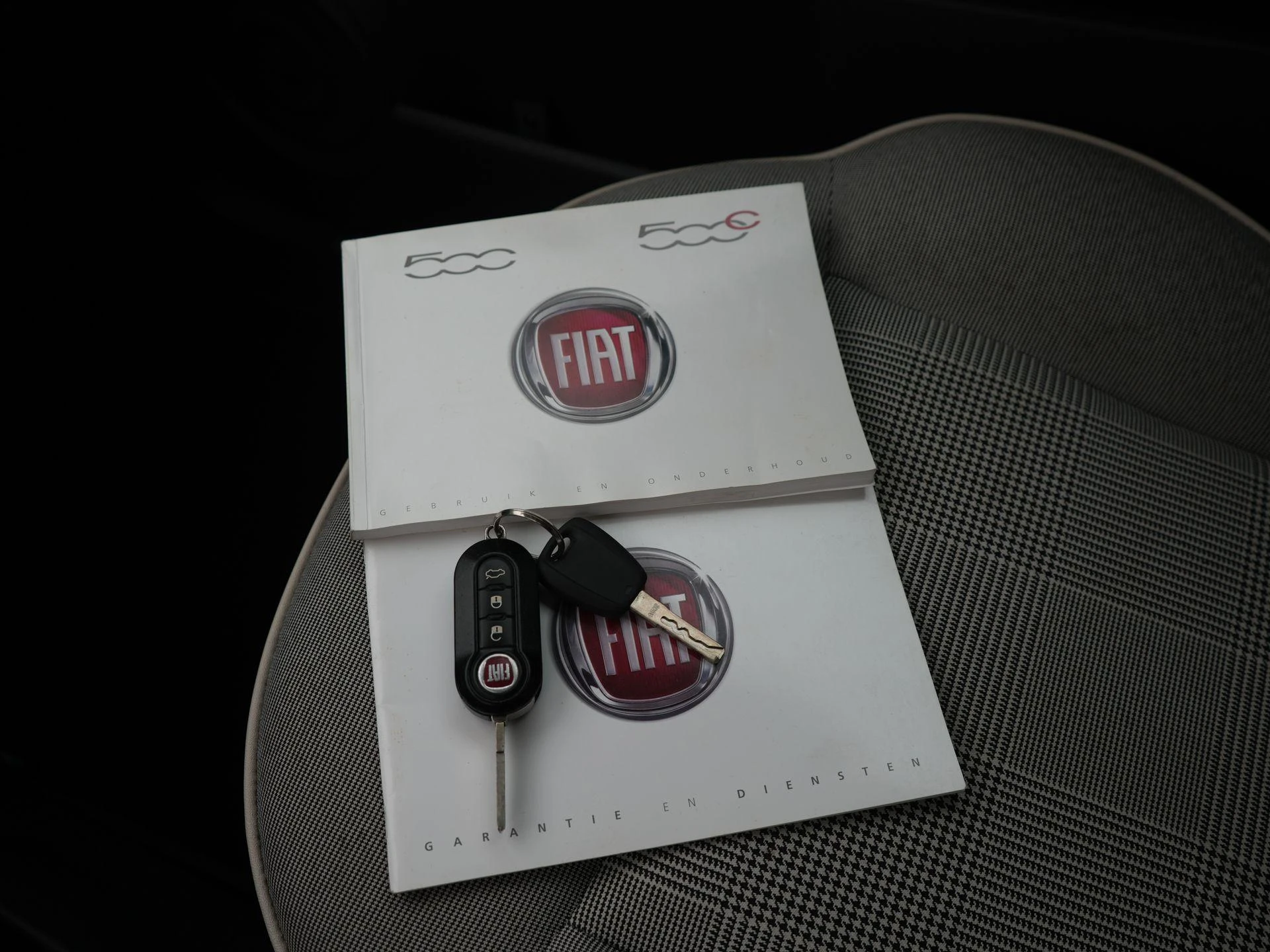 Fiat-500C-image-18