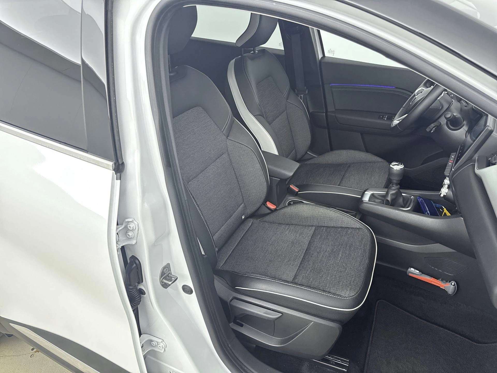 Renault Captur 1.3 mild hybrid 140Pk Techno