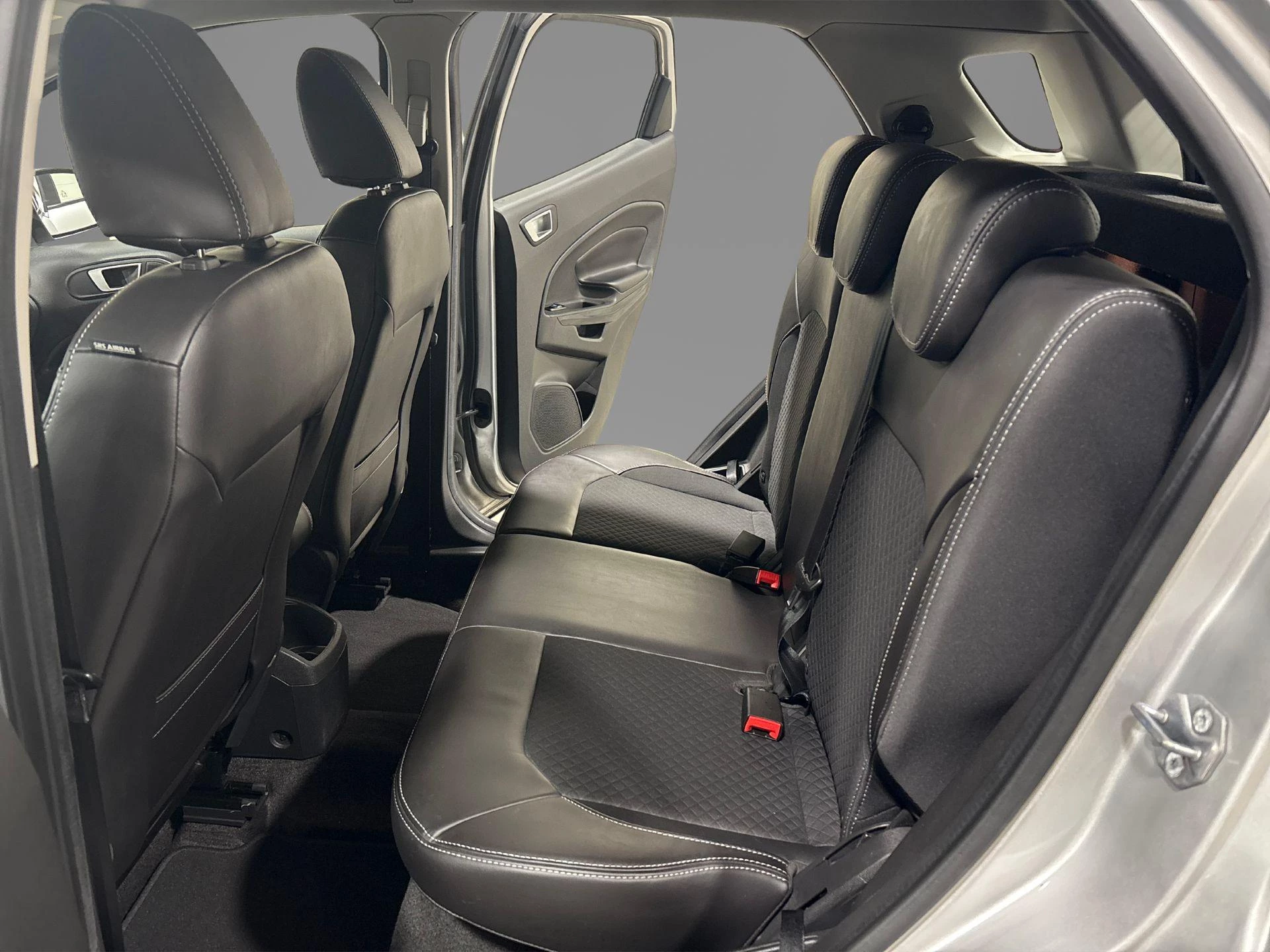 Ford-EcoSport-image-8