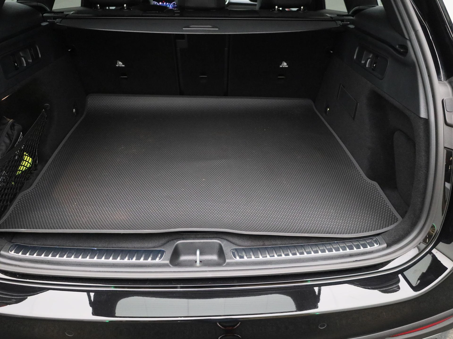 Mercedes-Benz-GLC-image-11