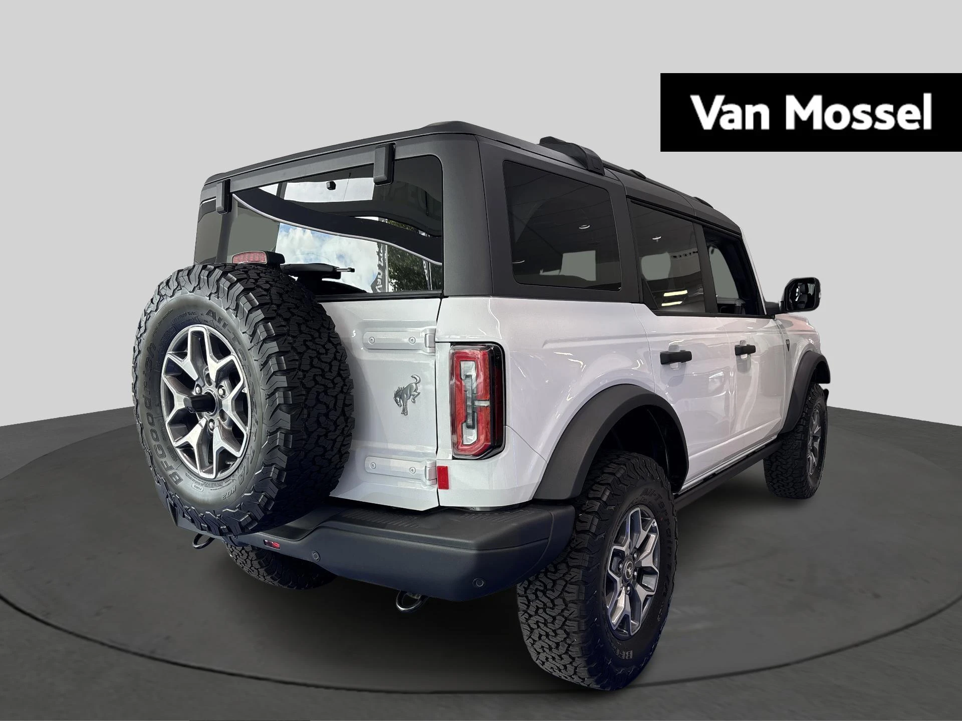 Ford-Bronco-image-3