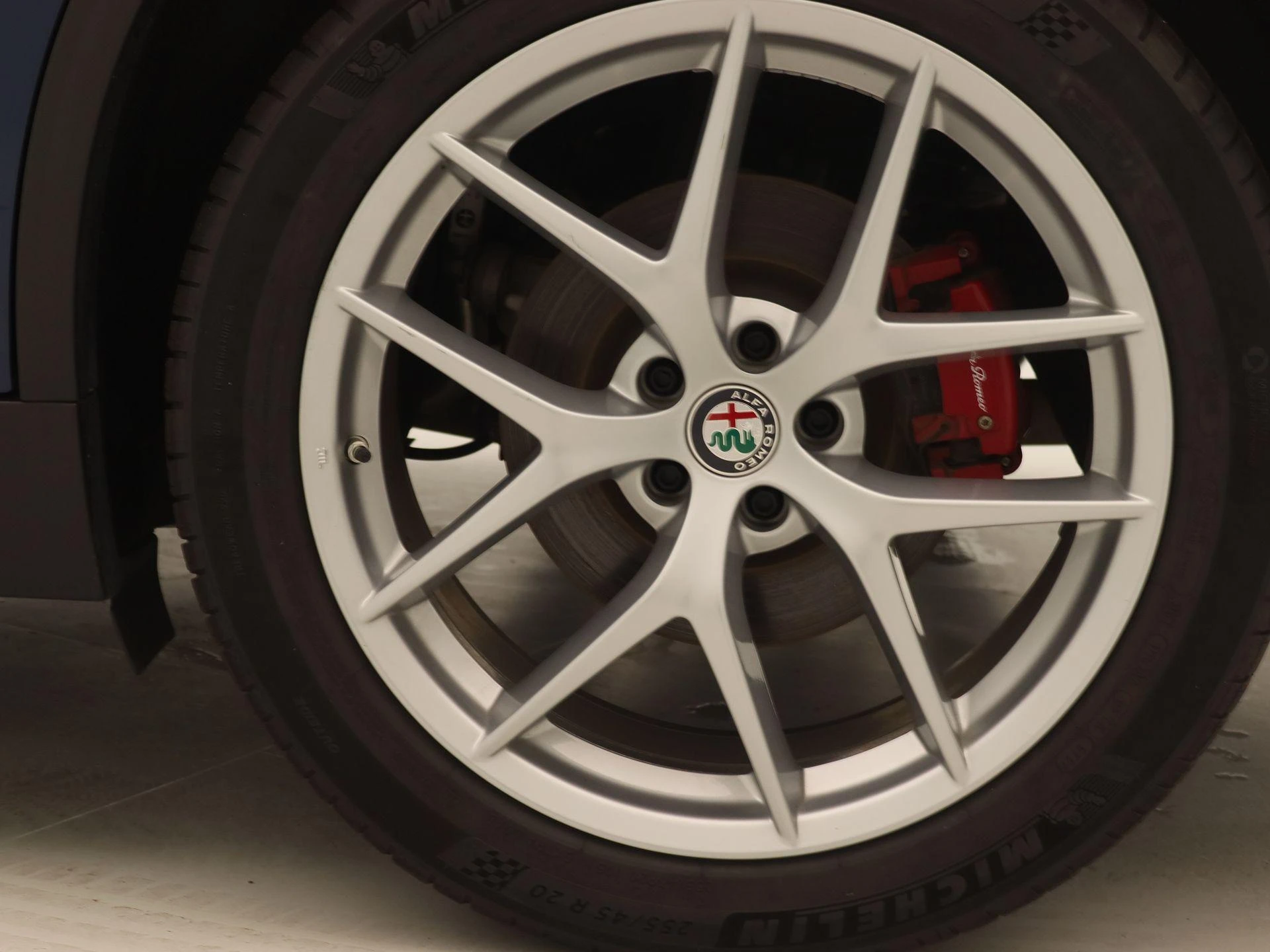 Alfa Romeo-Stelvio-image-19