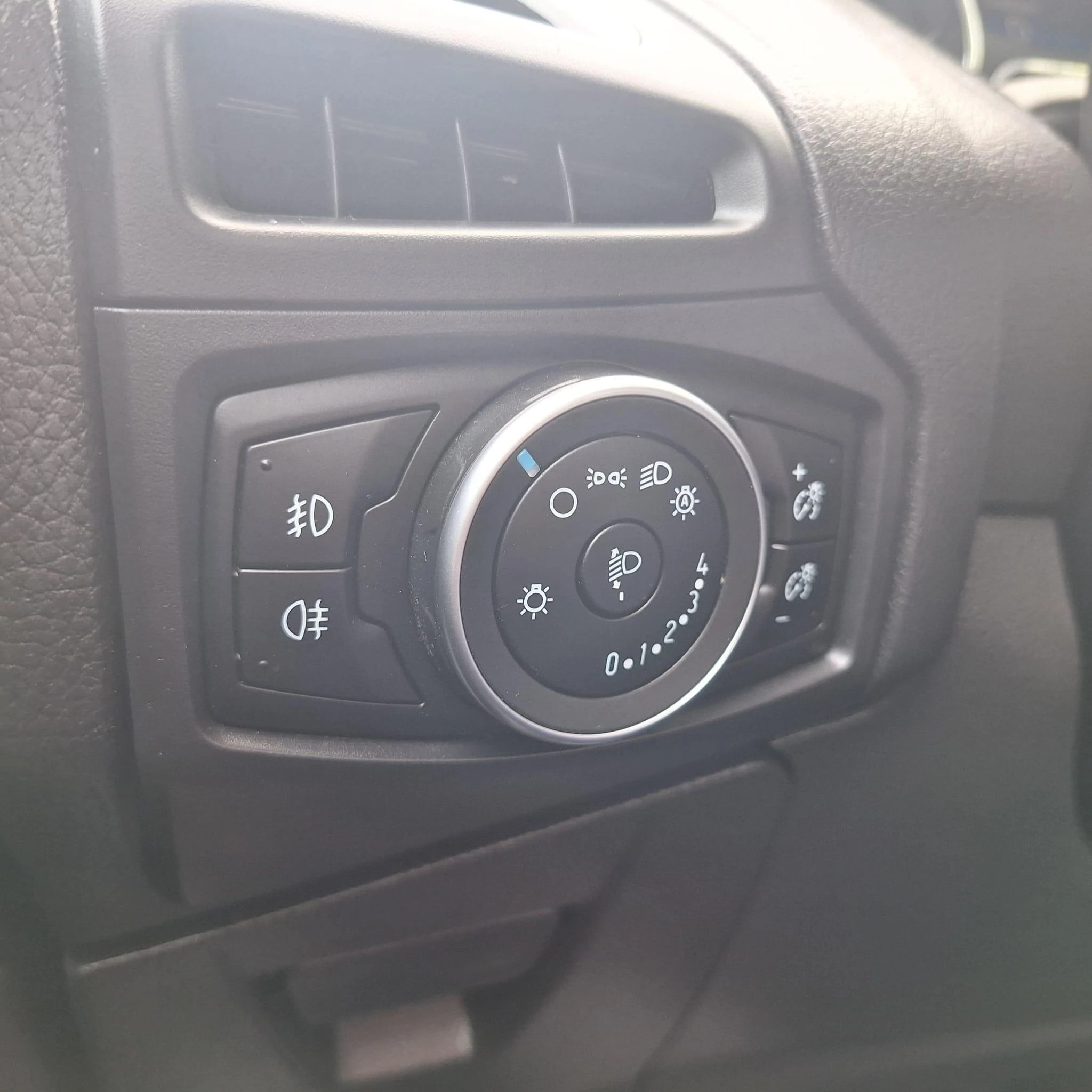 Ford Focus Wagon 1.0 Titanium Edition 125pk