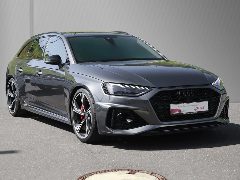 Audi RS4 Avant 2.9 TFSI Navi Matrix Panorama AHK B&O
