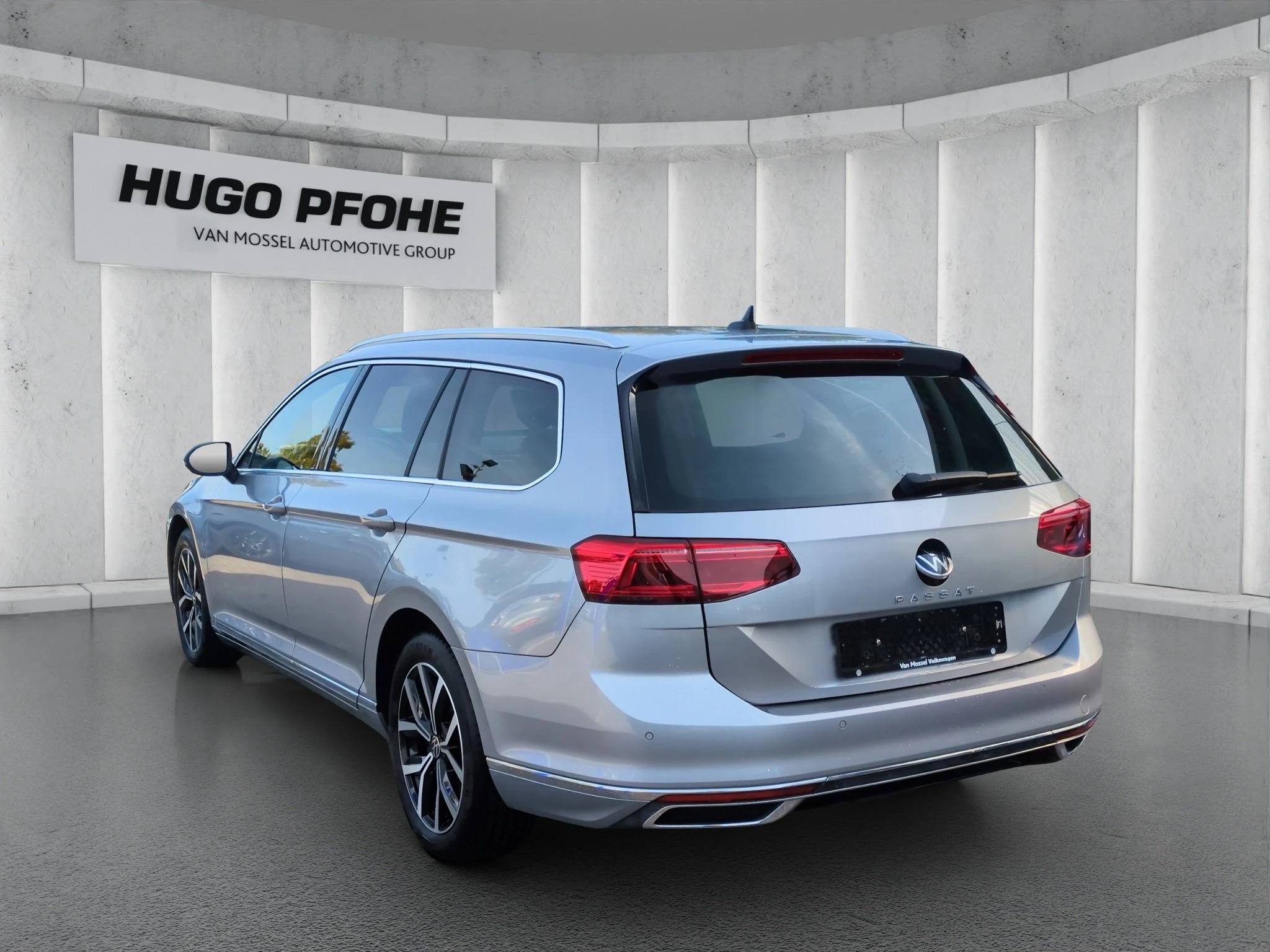 Volkswagen-Passat-image-2
