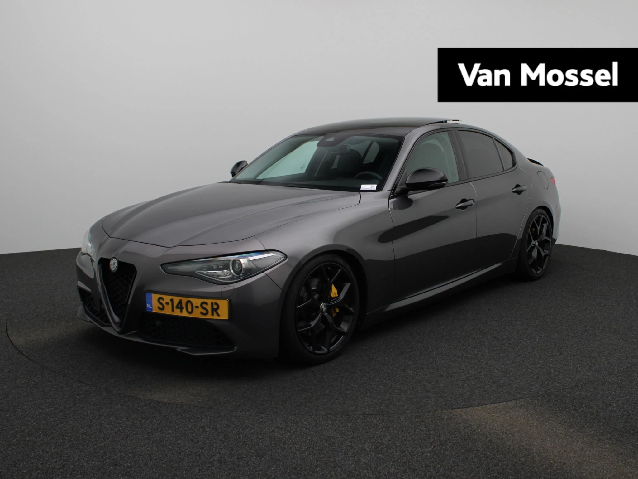 Alfa Romeo-Giulia-image-0
