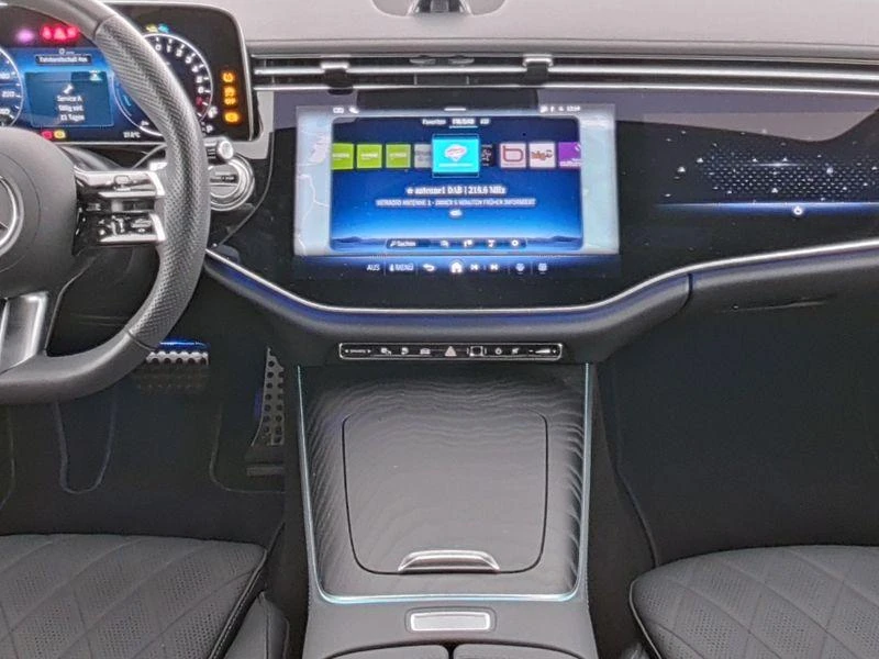 Mercedes-Benz-E-Klasse-image-9