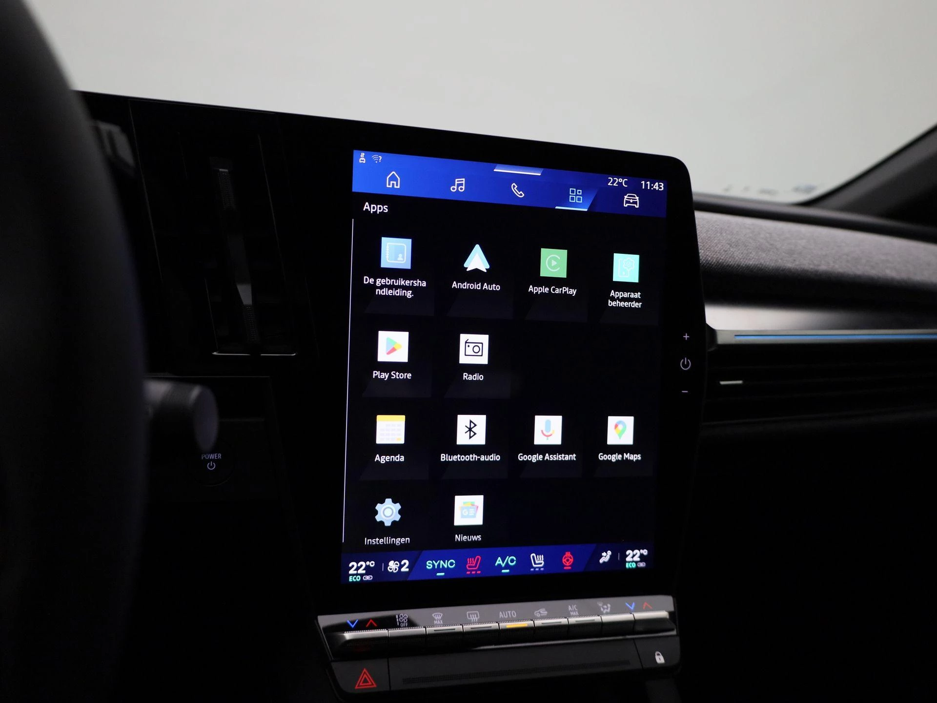 Renault-Megane E-Tech-image-25