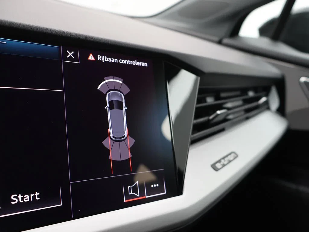 Audi-Q4 e-tron-image-3
