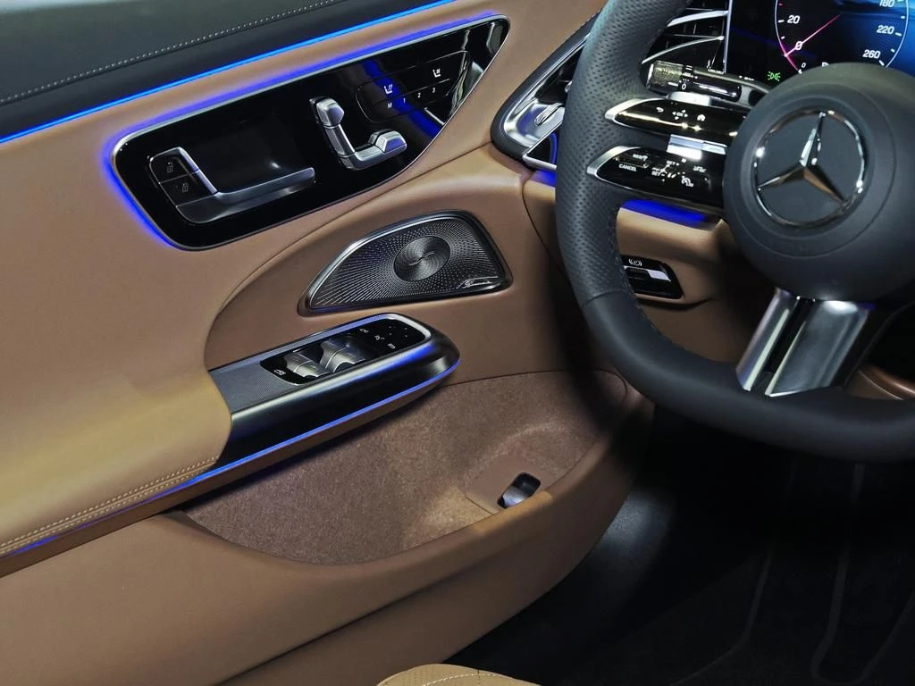 Mercedes-Benz-E-Klasse 450 d-image-12