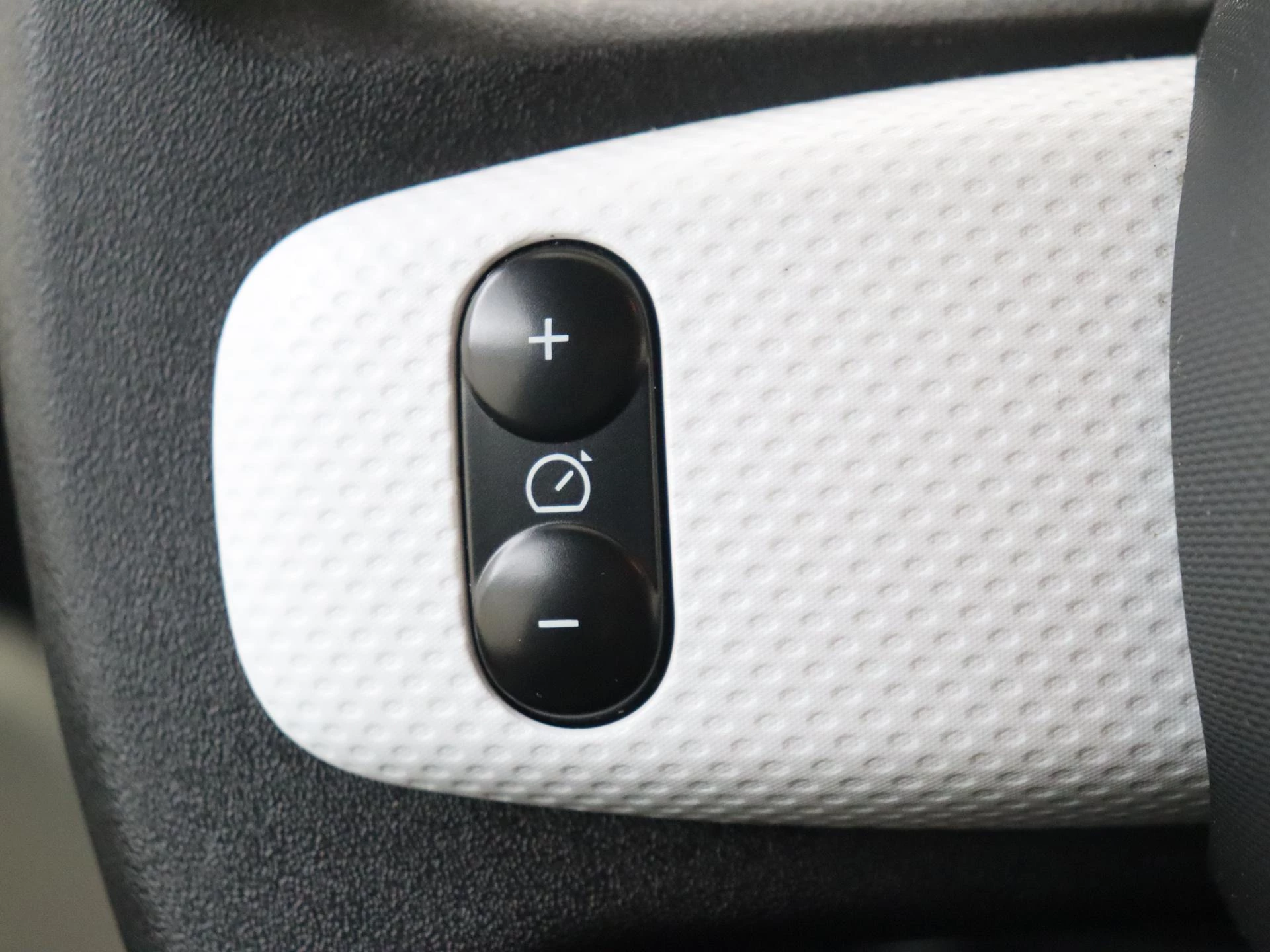 Renault-Twingo-image-15