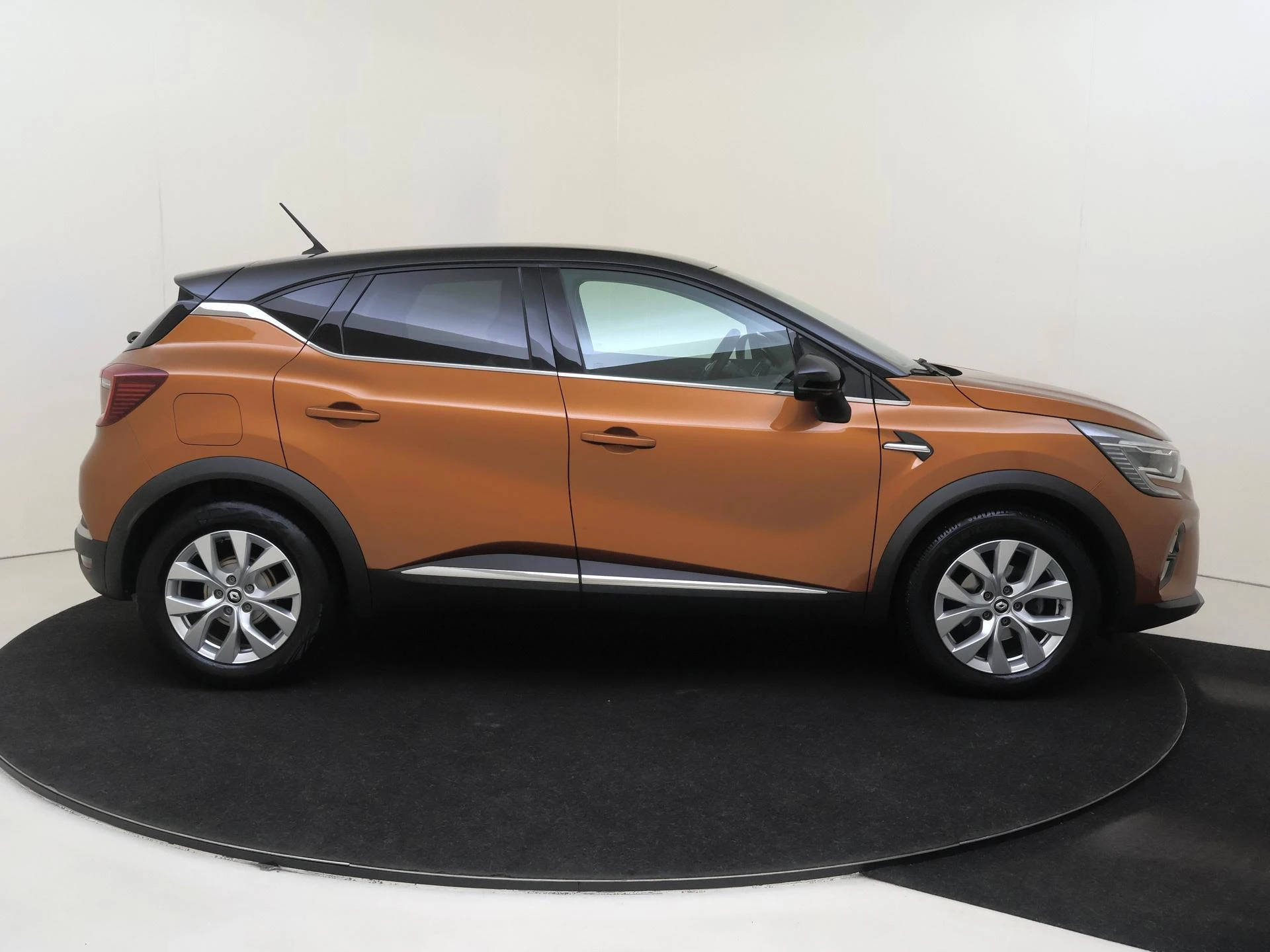 Renault-Captur-image-8