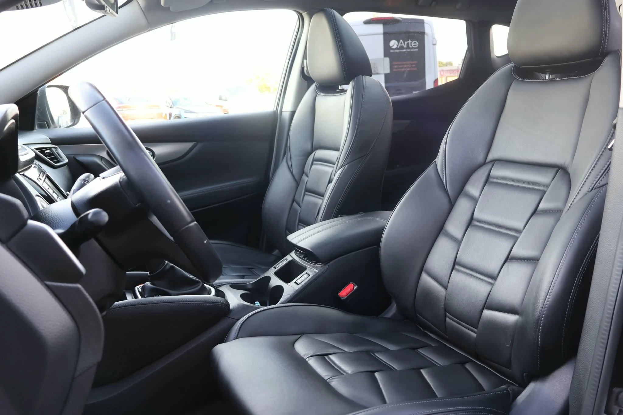 Nissan-QASHQAI-image-8