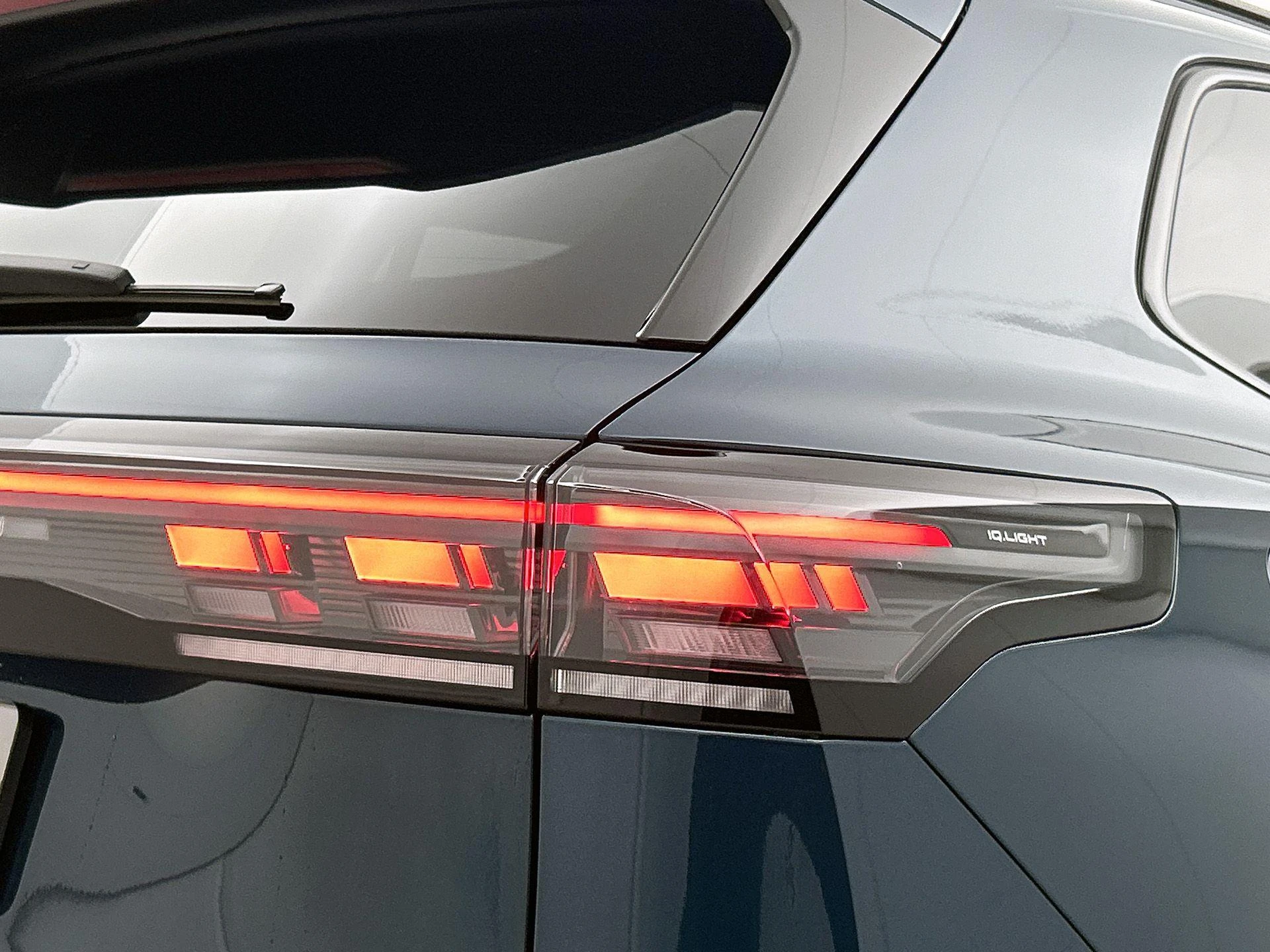 Volkswagen-Tiguan-image-28