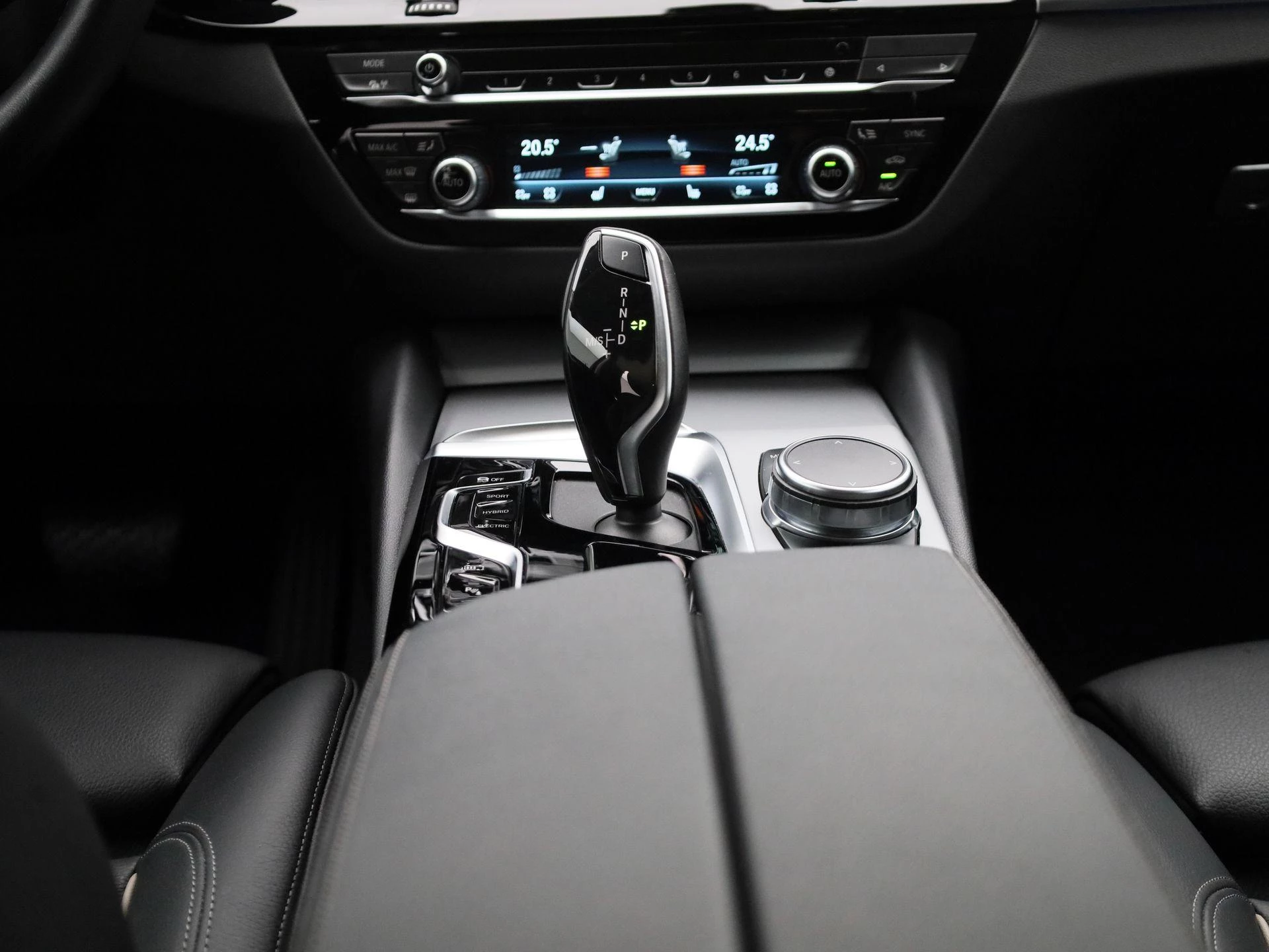 BMW-5 Serie-image-9