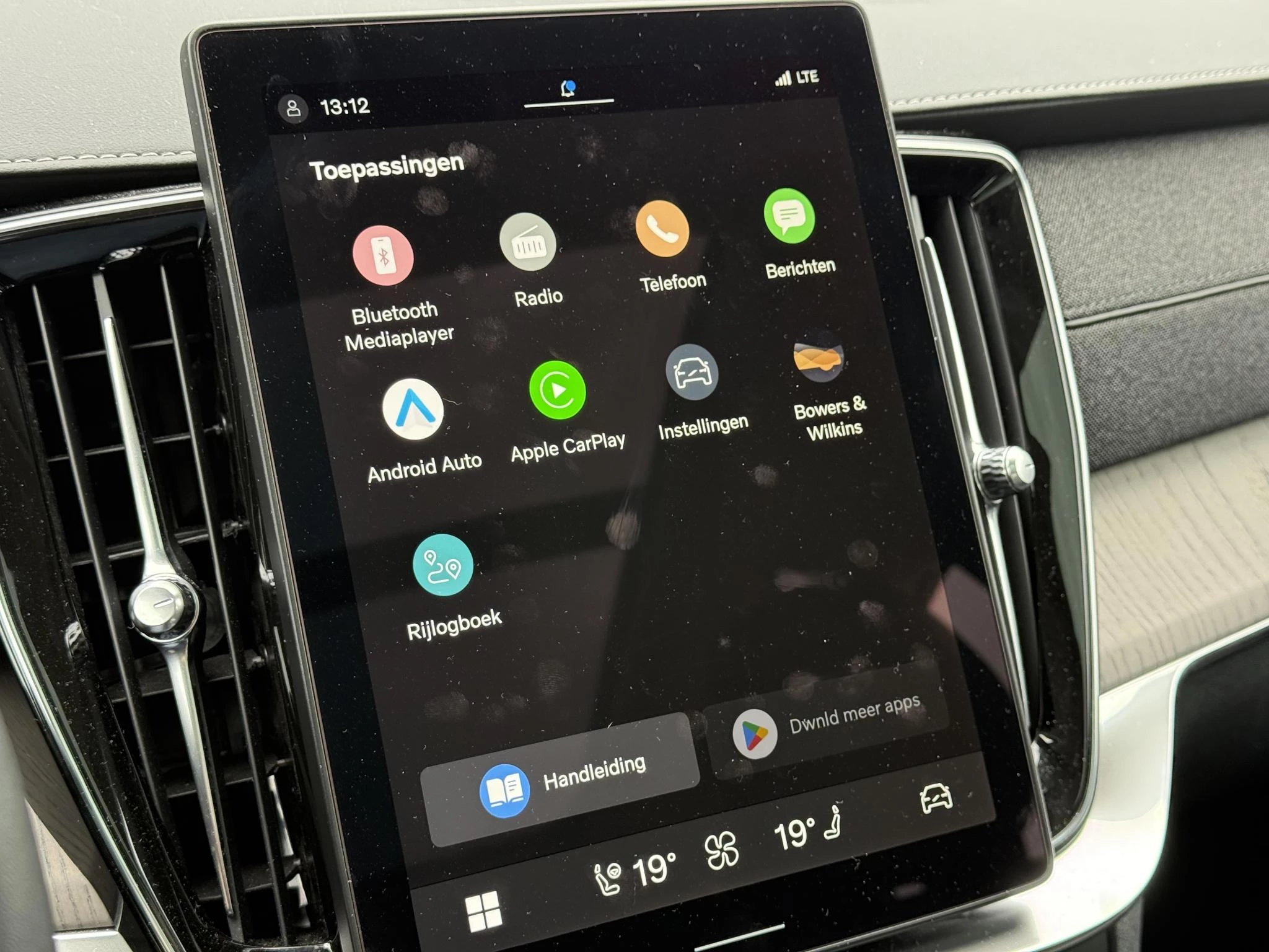 Volvo XC90 T8 Plug-in hybrid AWD Ultra Dark