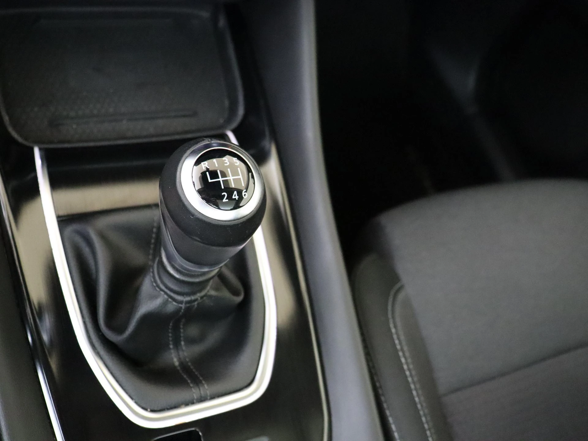 Nissan-QASHQAI-image-13